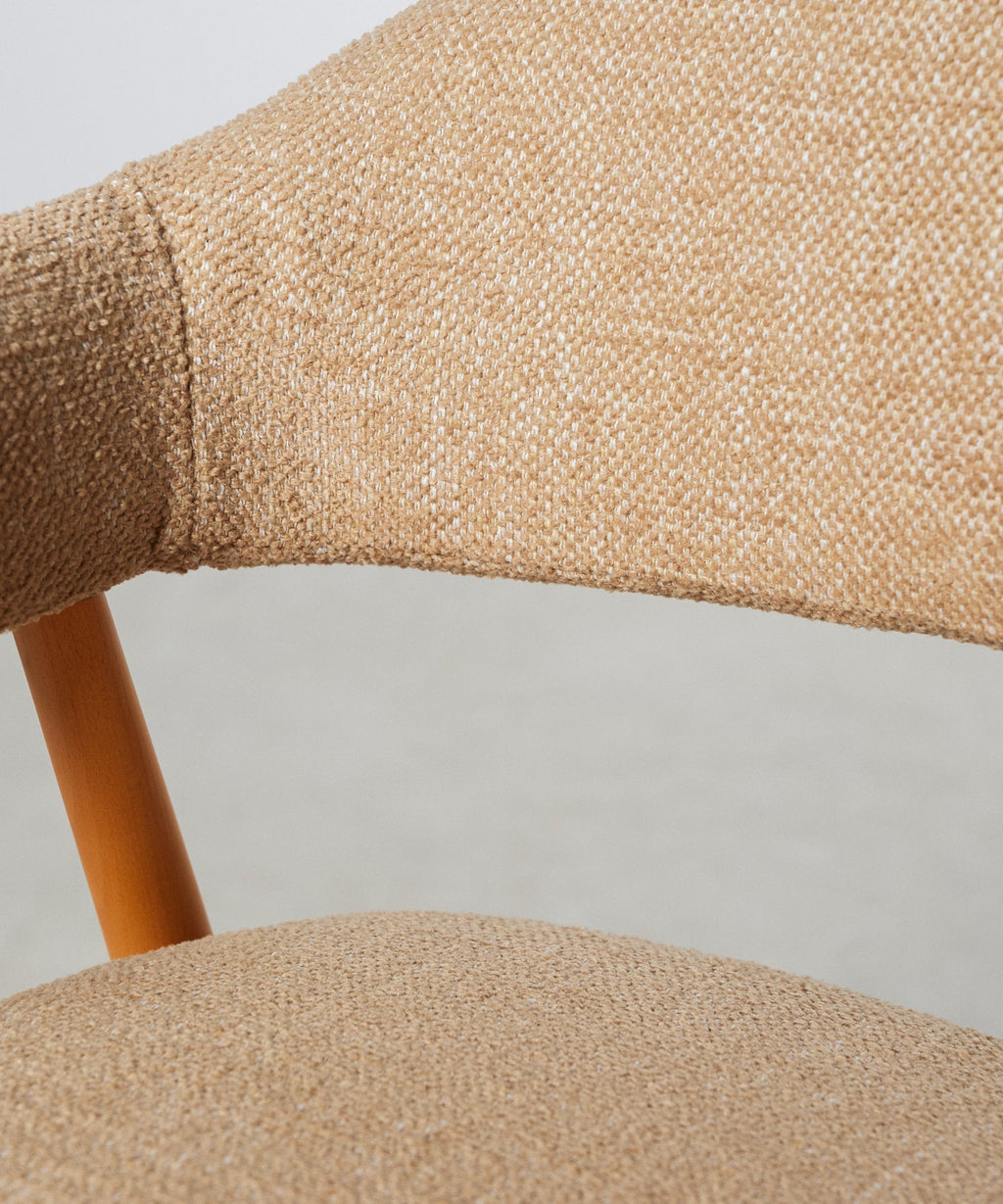 Chaise de salle à manger en métal rembourrée Tesa