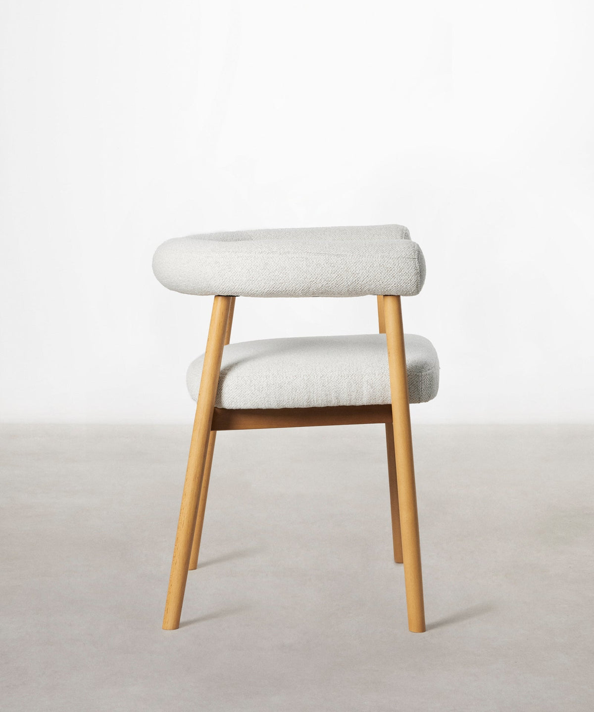 Chaise de salle à manger en bois et rembourrée Sparks