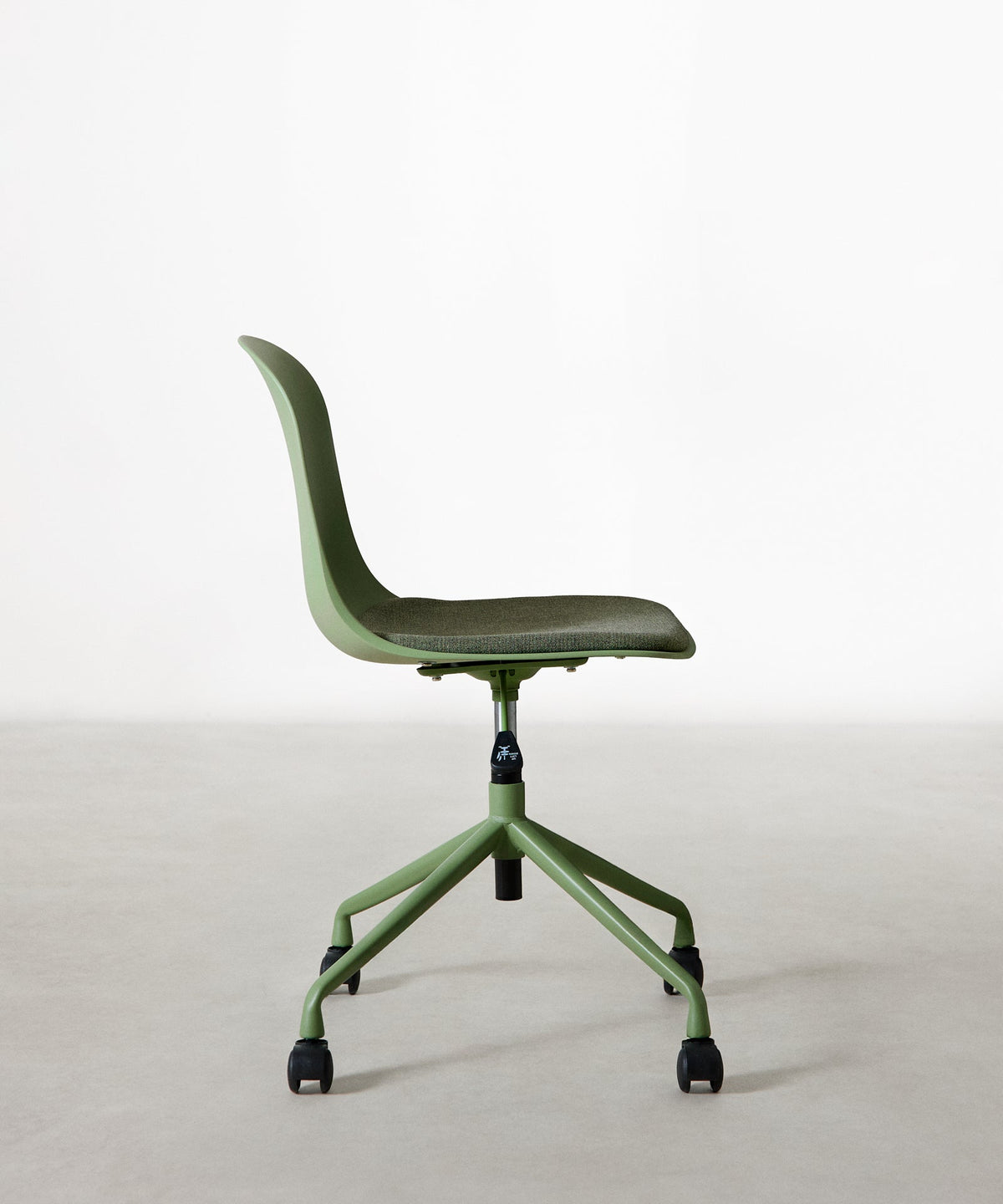 Chaise de Bureau en Polypropylène avec Assise en Tissu Annie