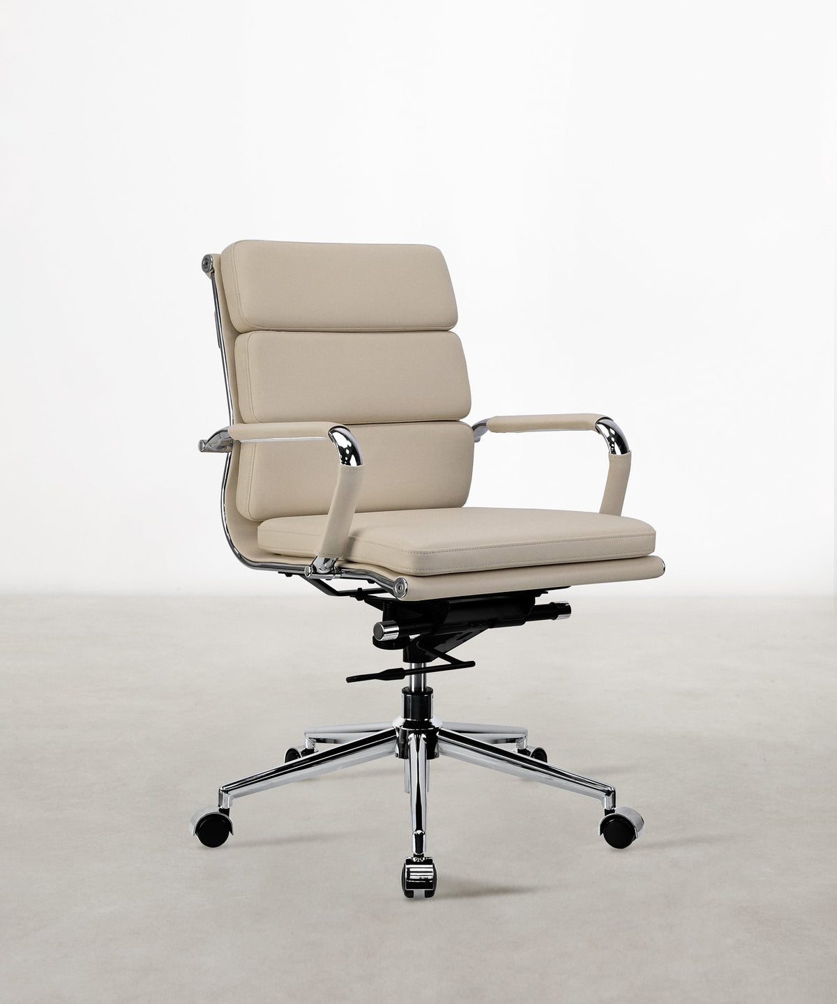 Chaise de bureau en similicuir Low Back Adalia - Color Edition