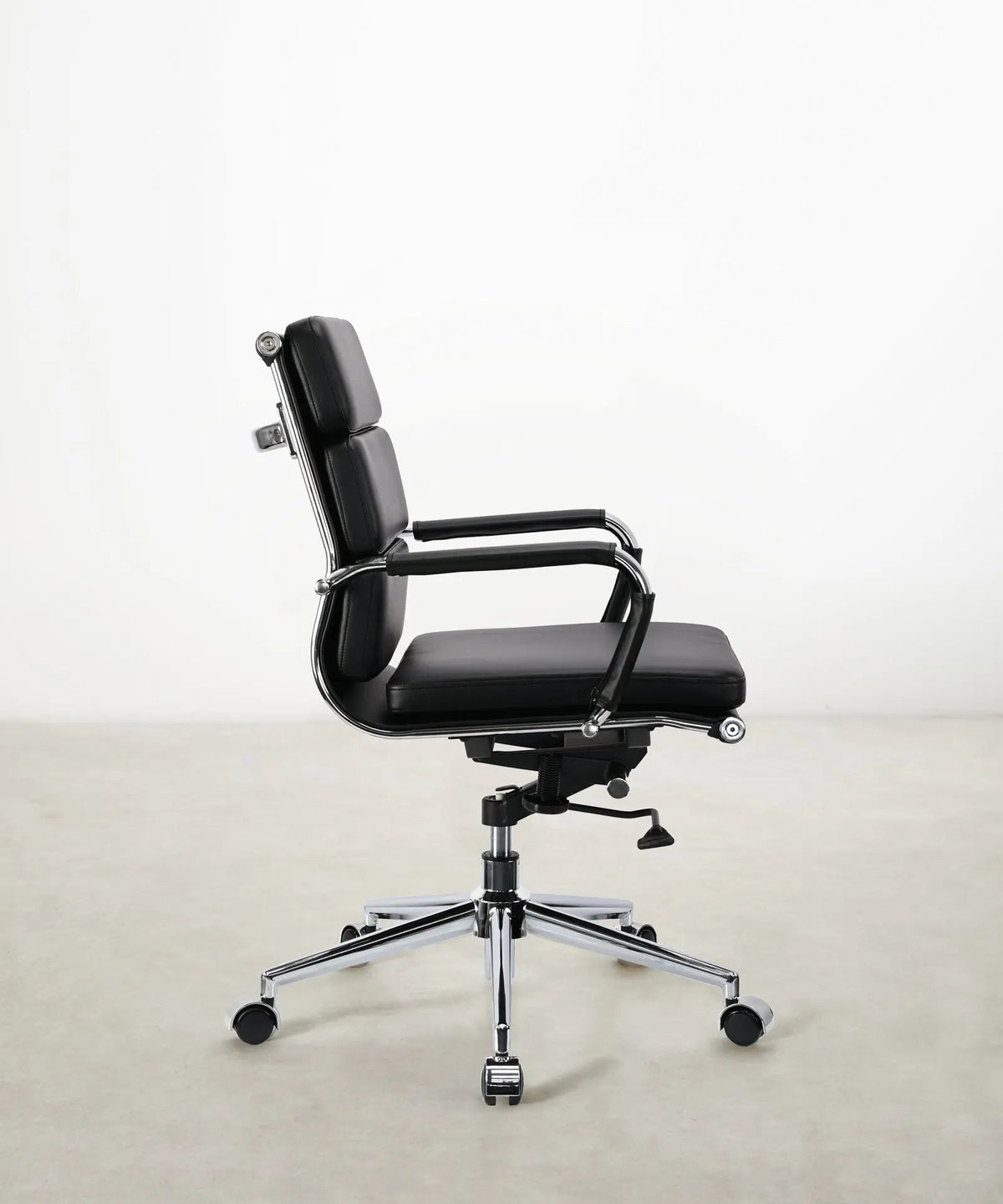 Chaise de bureau en similicuir Low Back Adalia