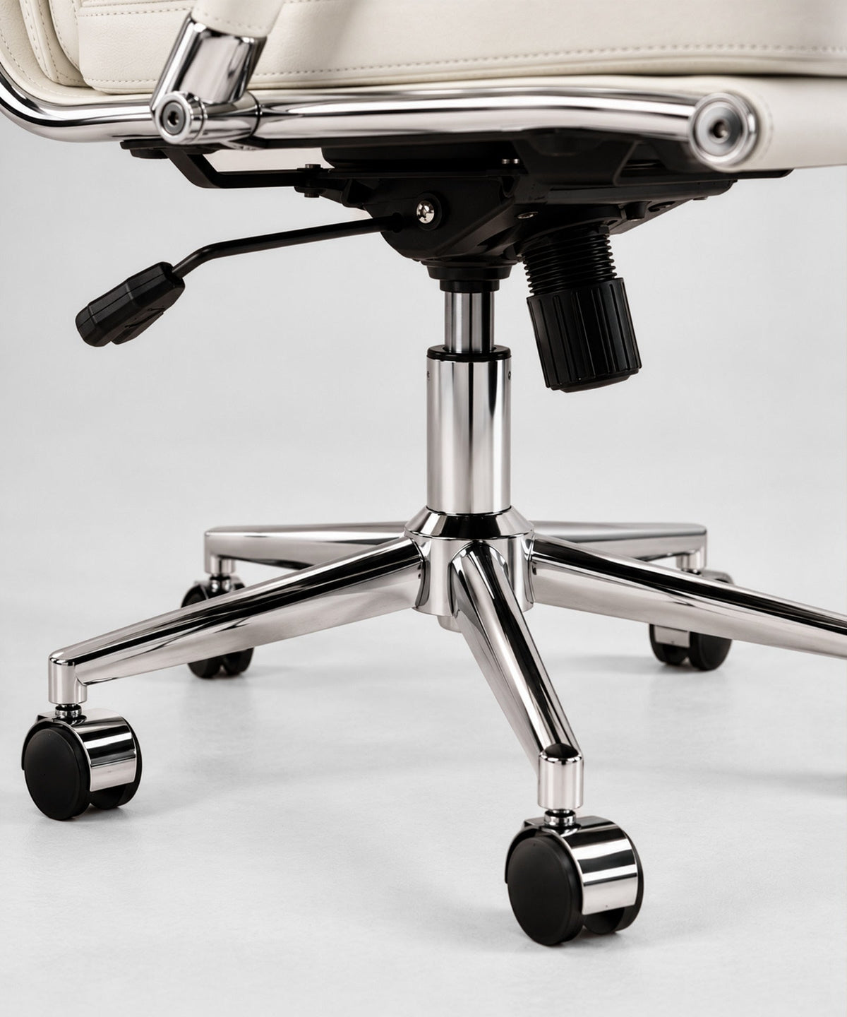 Chaise de bureau en similicuir Jackson Low Back