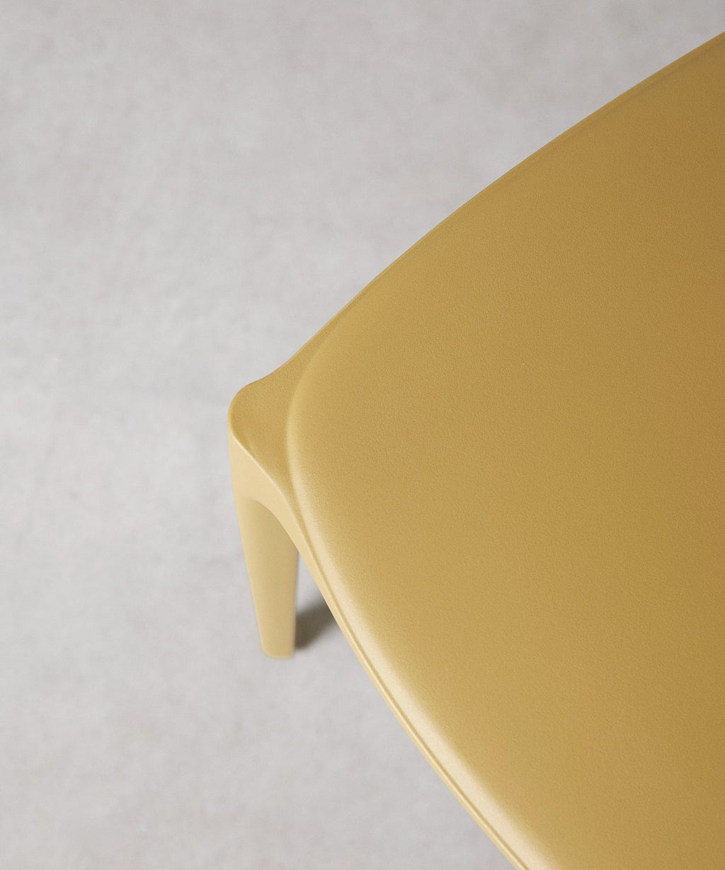 Chaise en polypropylène Saria