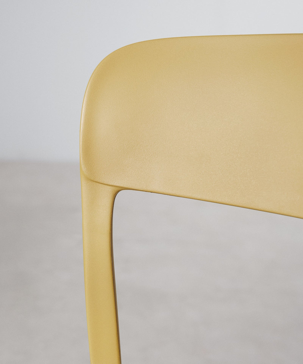 Chaise en polypropylène Saria