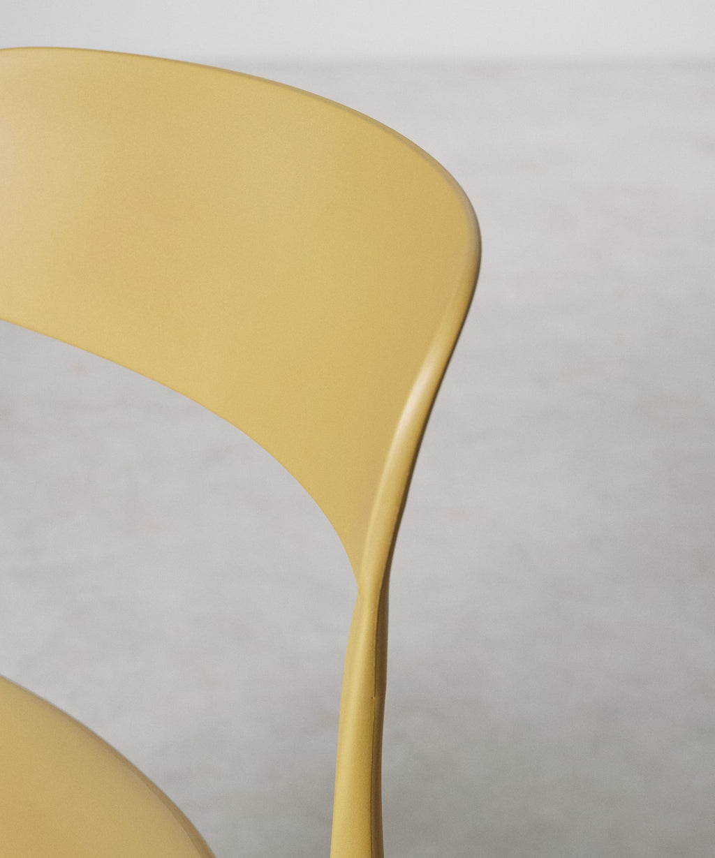 Chaise en polypropylène Saria