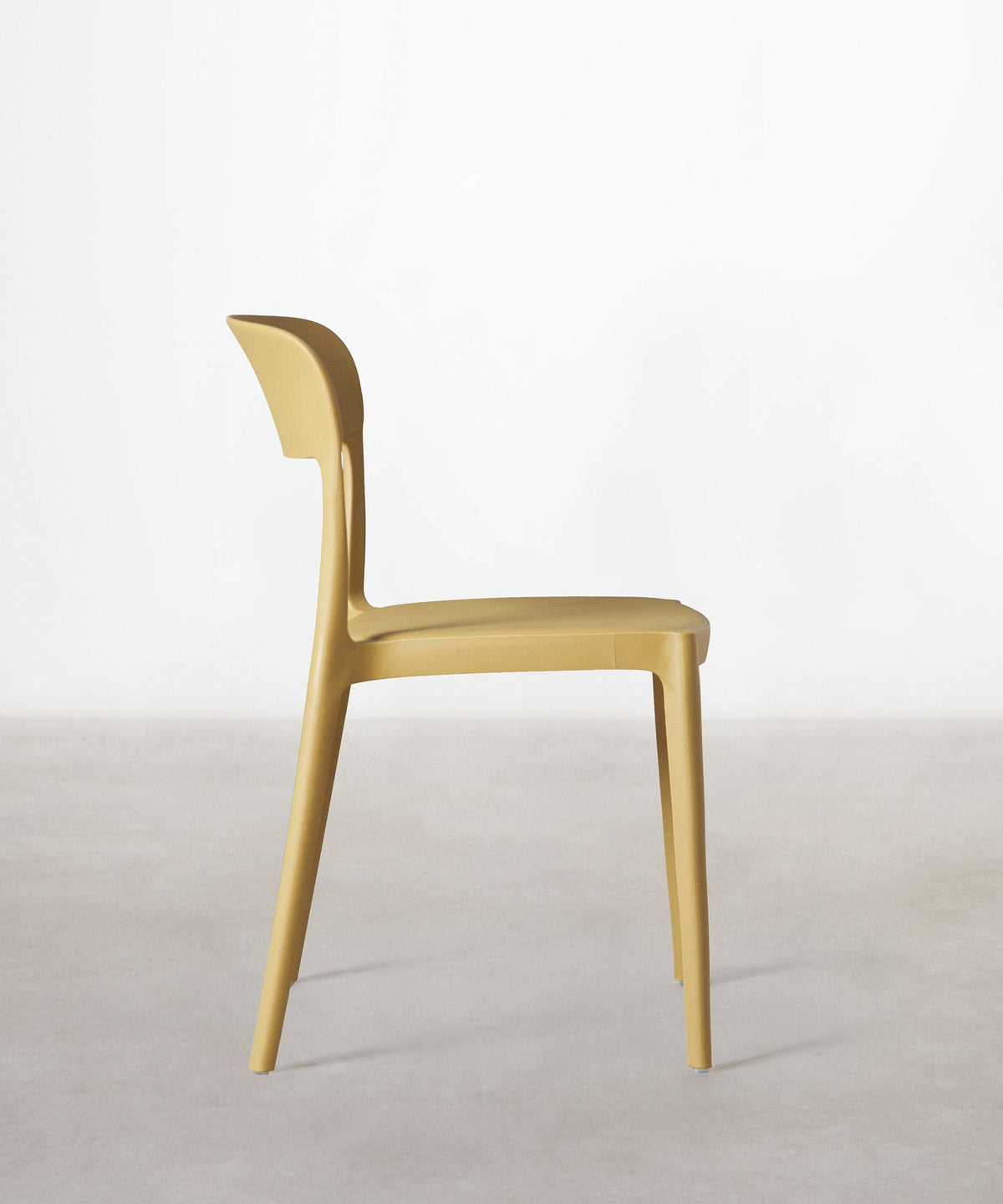 Chaise en polypropylène Saria