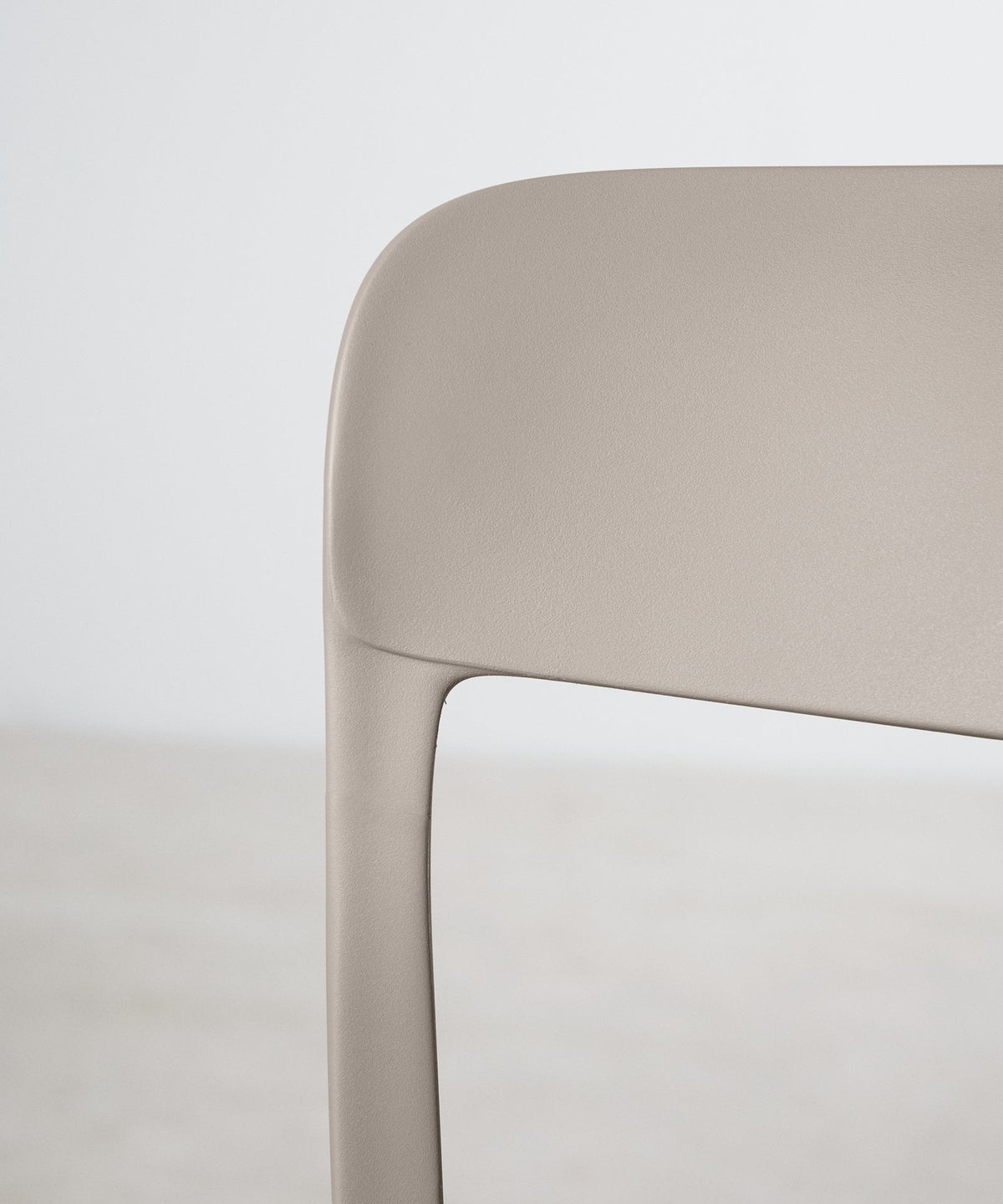 Chaise en polypropylène Saria