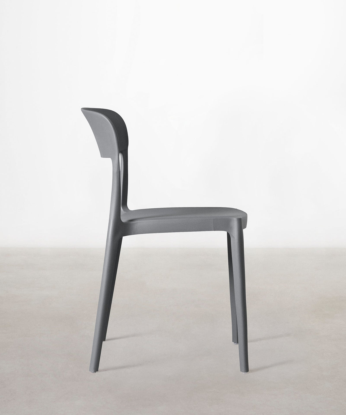 Chaise en polypropylène Saria