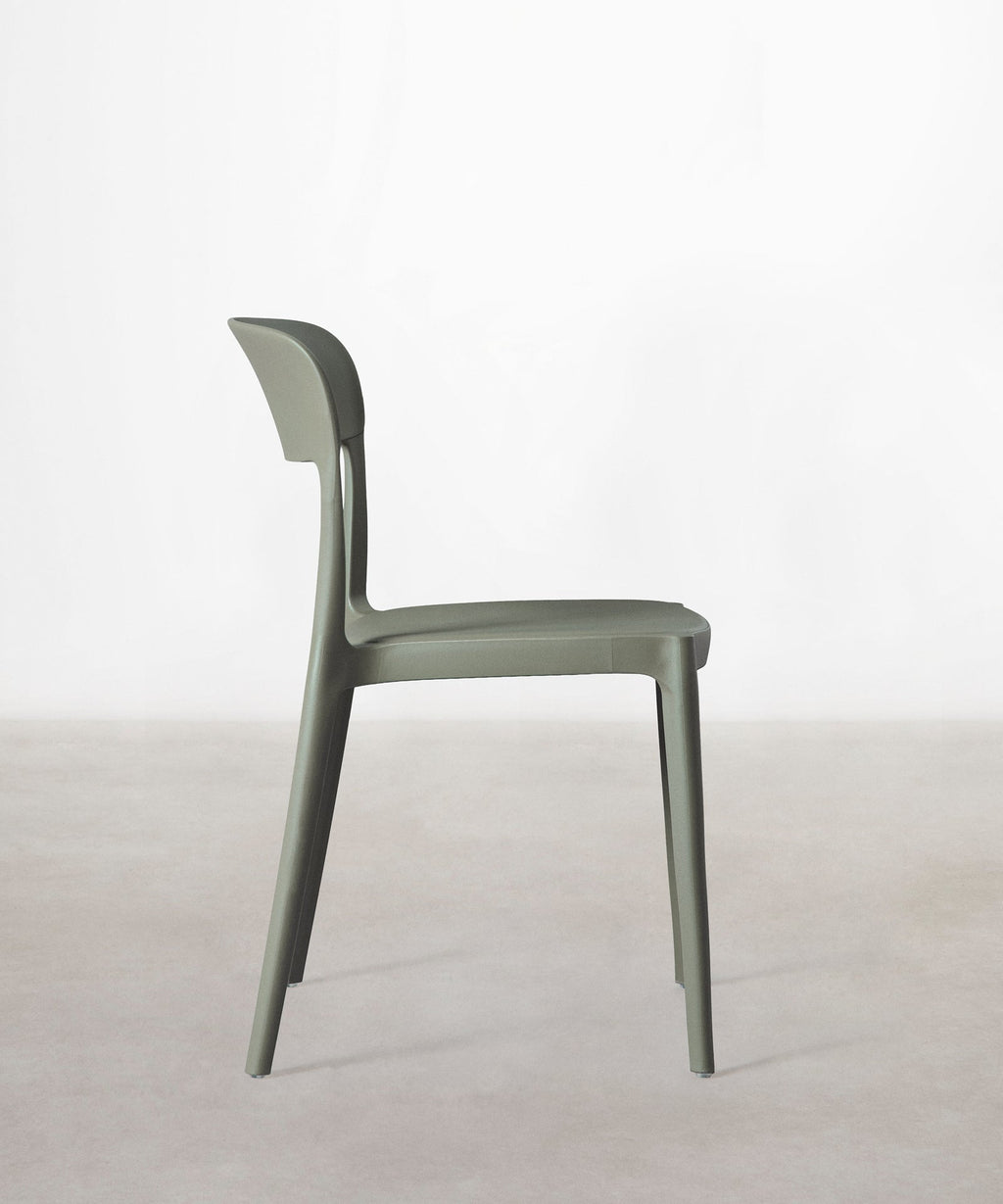 Chaise en polypropylène Saria