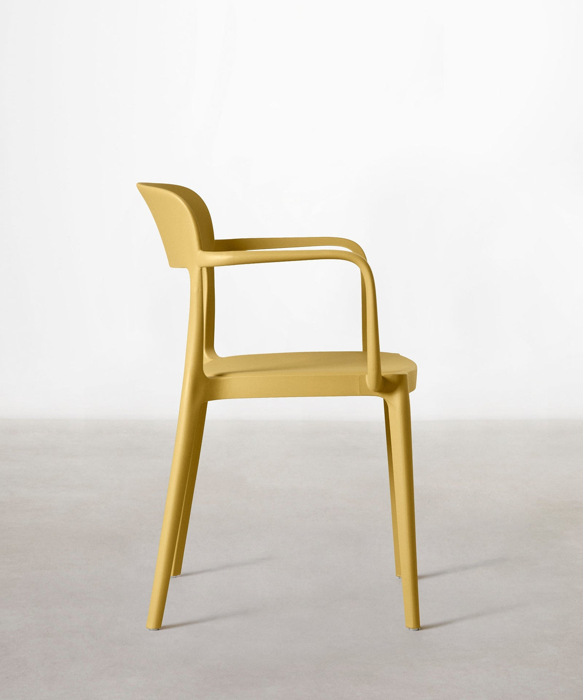 Chaise en polypropylène avec accoudoirs Saria