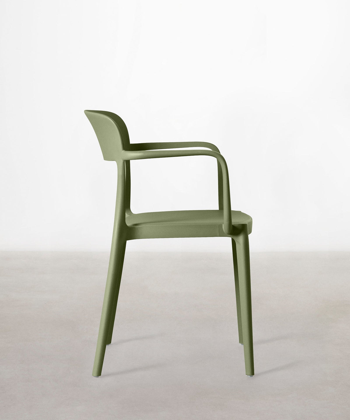 Chaise en polypropylène avec accoudoirs Saria