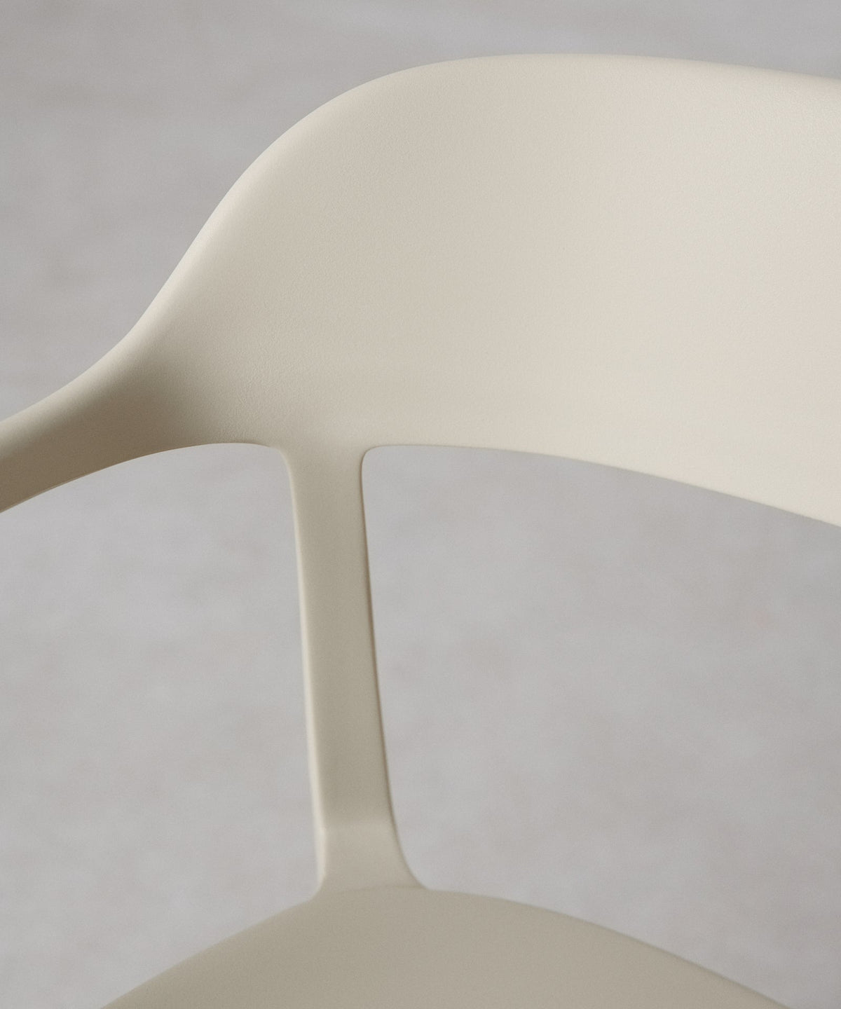 Chaise en polypropylène avec accoudoirs Naomi
