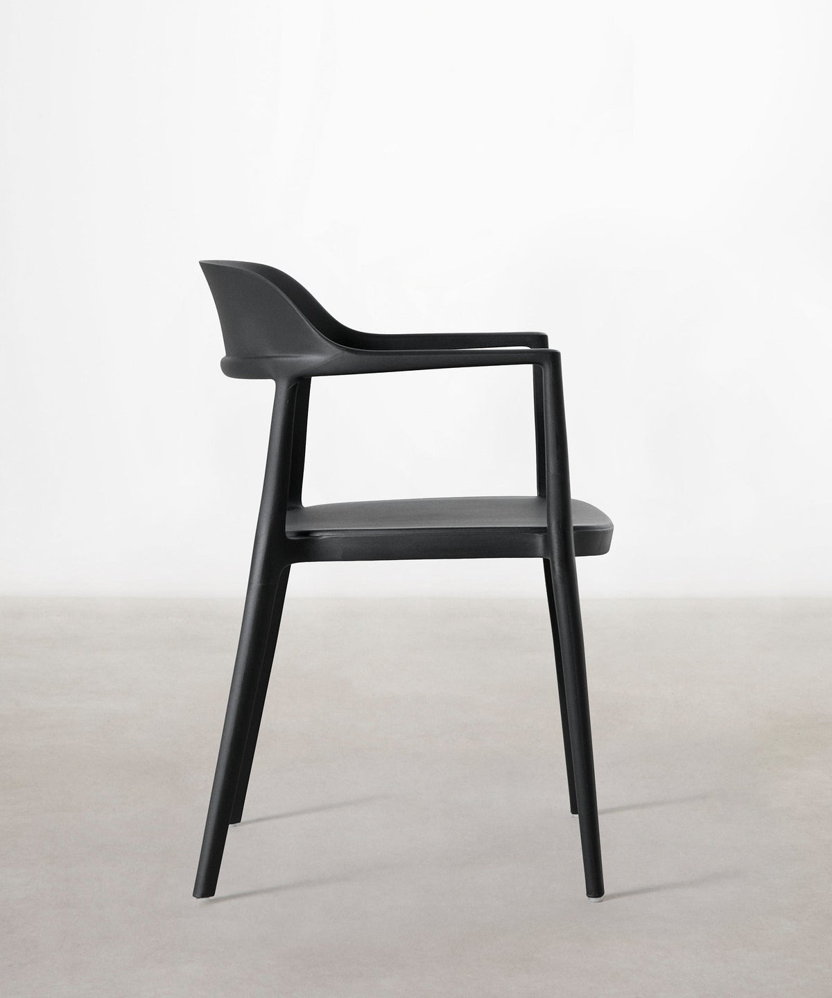 Chaise en polypropylène avec accoudoirs Naomi