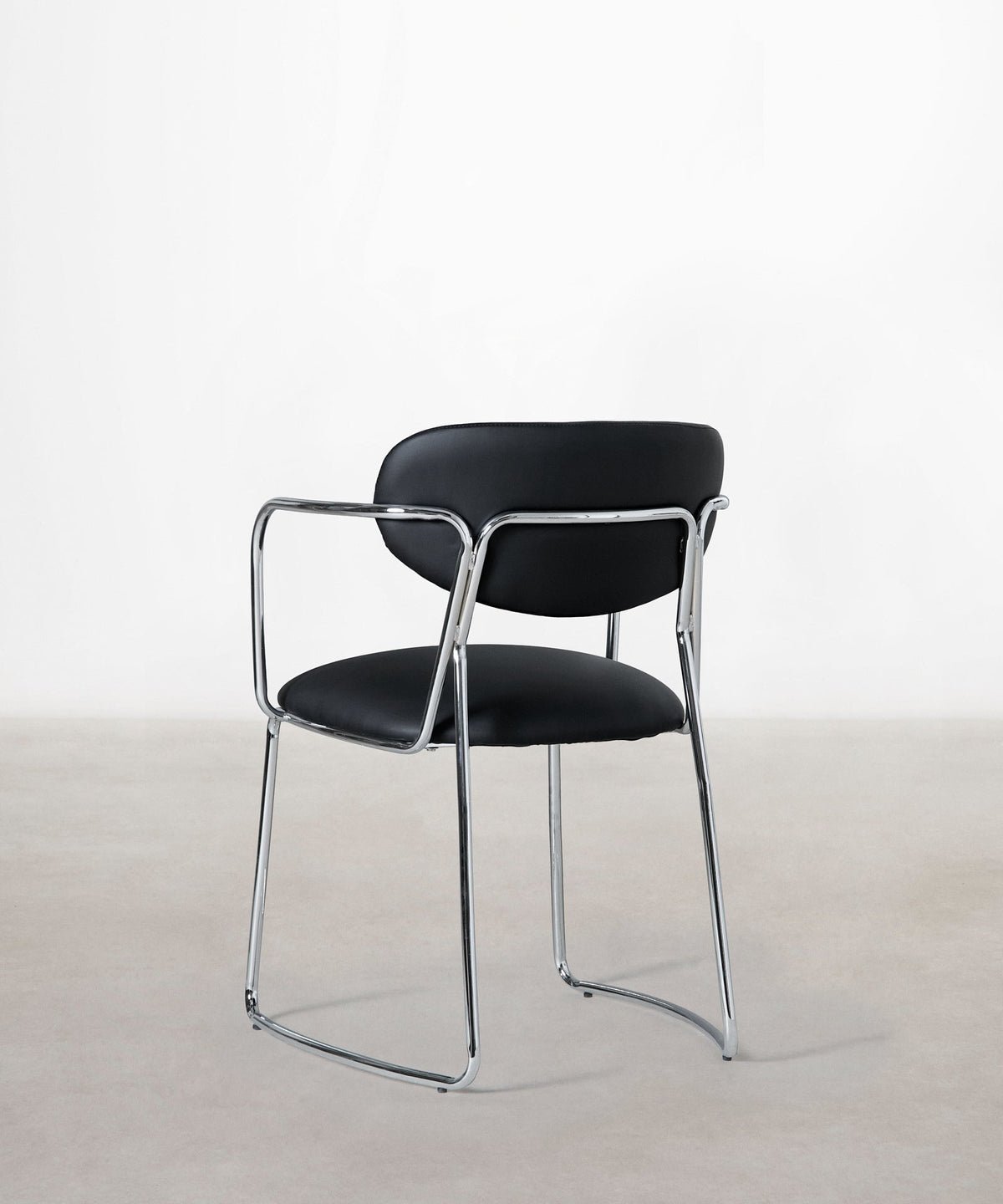 Chaise de salle à manger en similicuir et métal avec accoudoirs Moritz