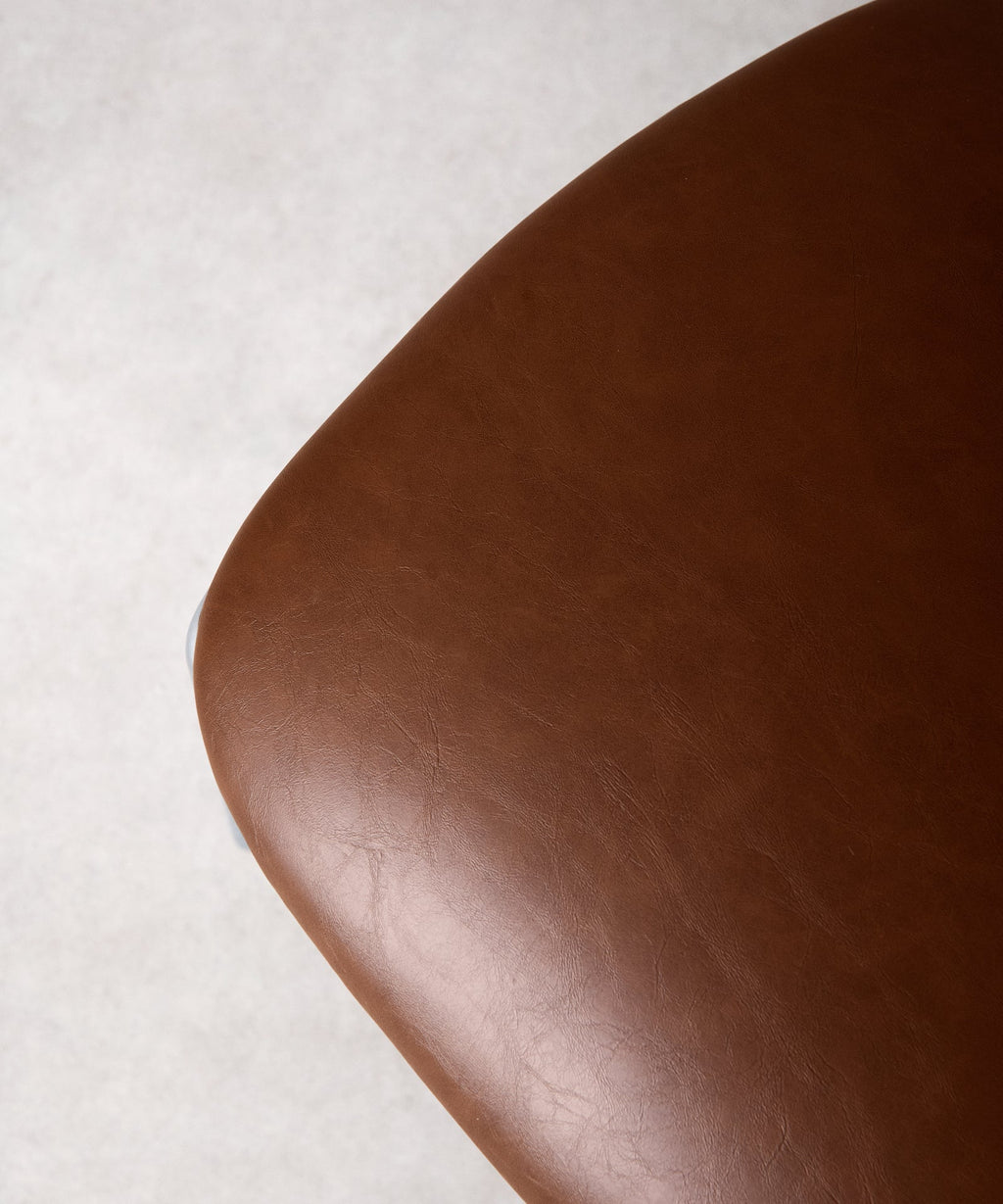 Chaise de salle à manger en similicuir et métal Moritz