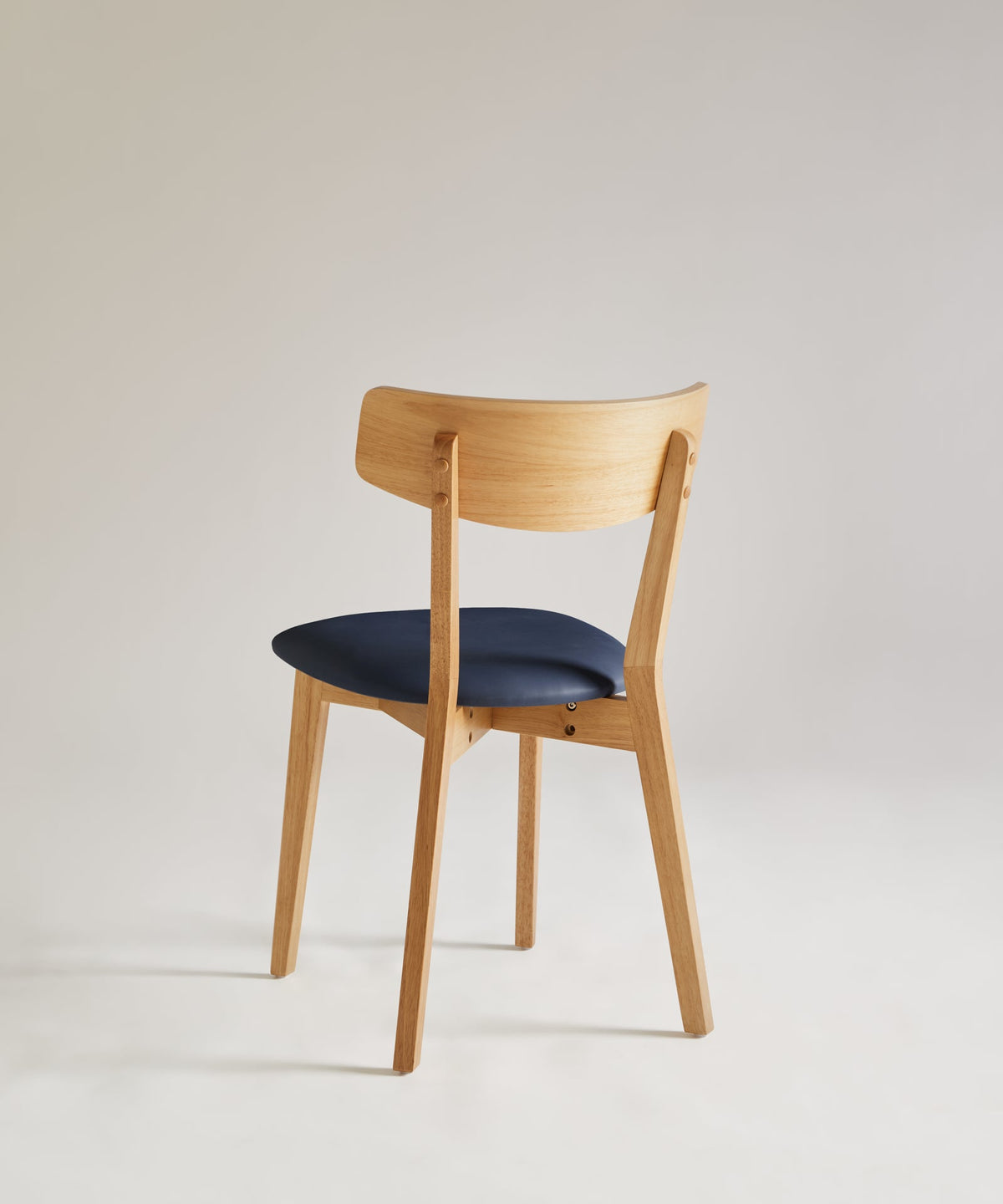 Chaise de Salle à Manger en Bois Massif et Rembourrée Aria