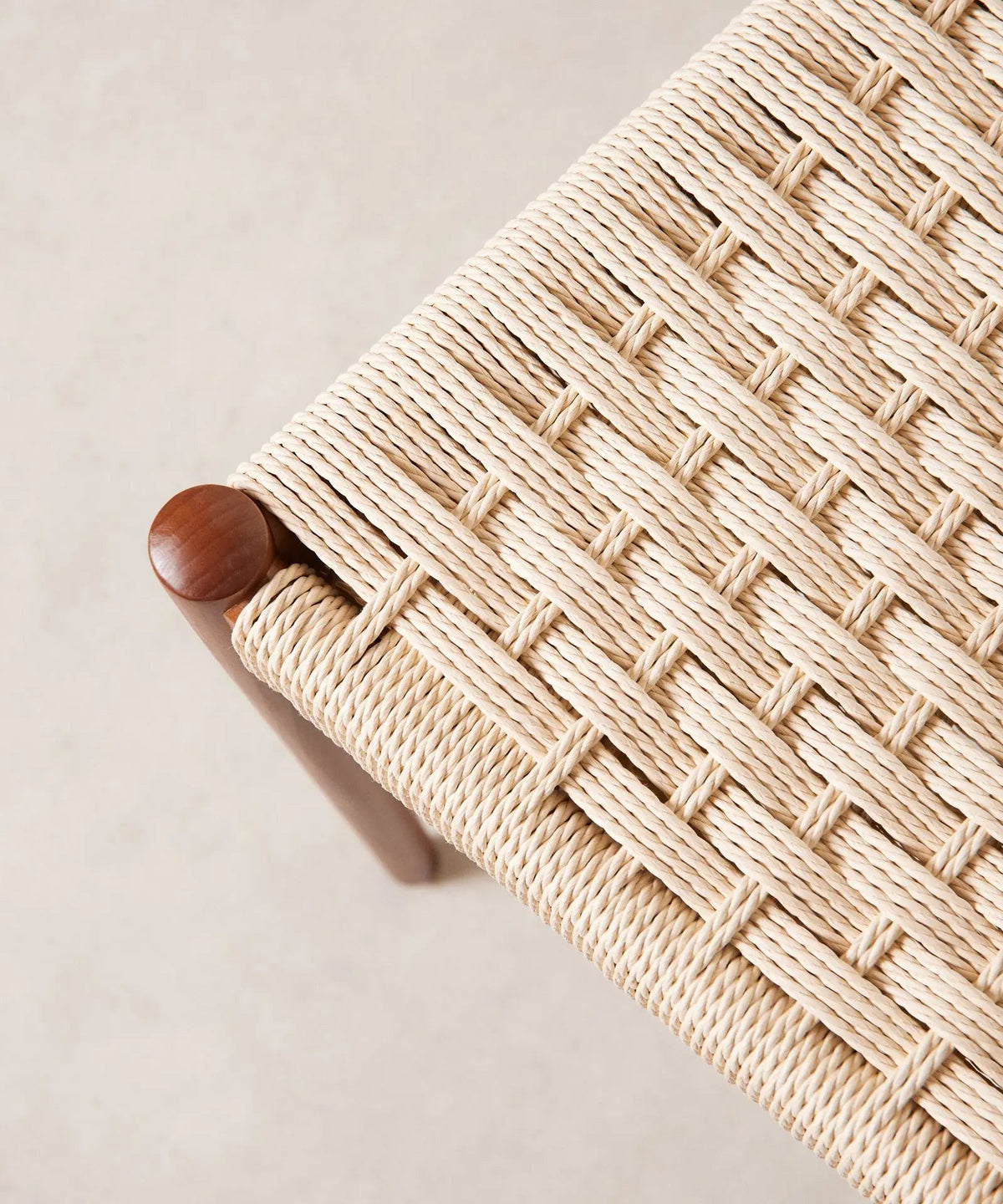Chaise de salle à manger en bois et corde tressée Nona