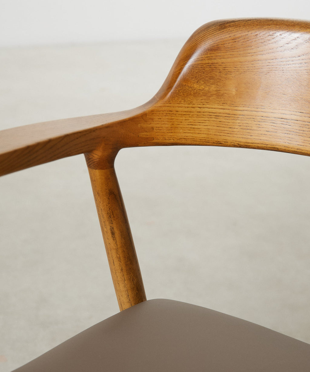 Chaise de salle à manger en bois et similicuir Olivia - Noyer clair