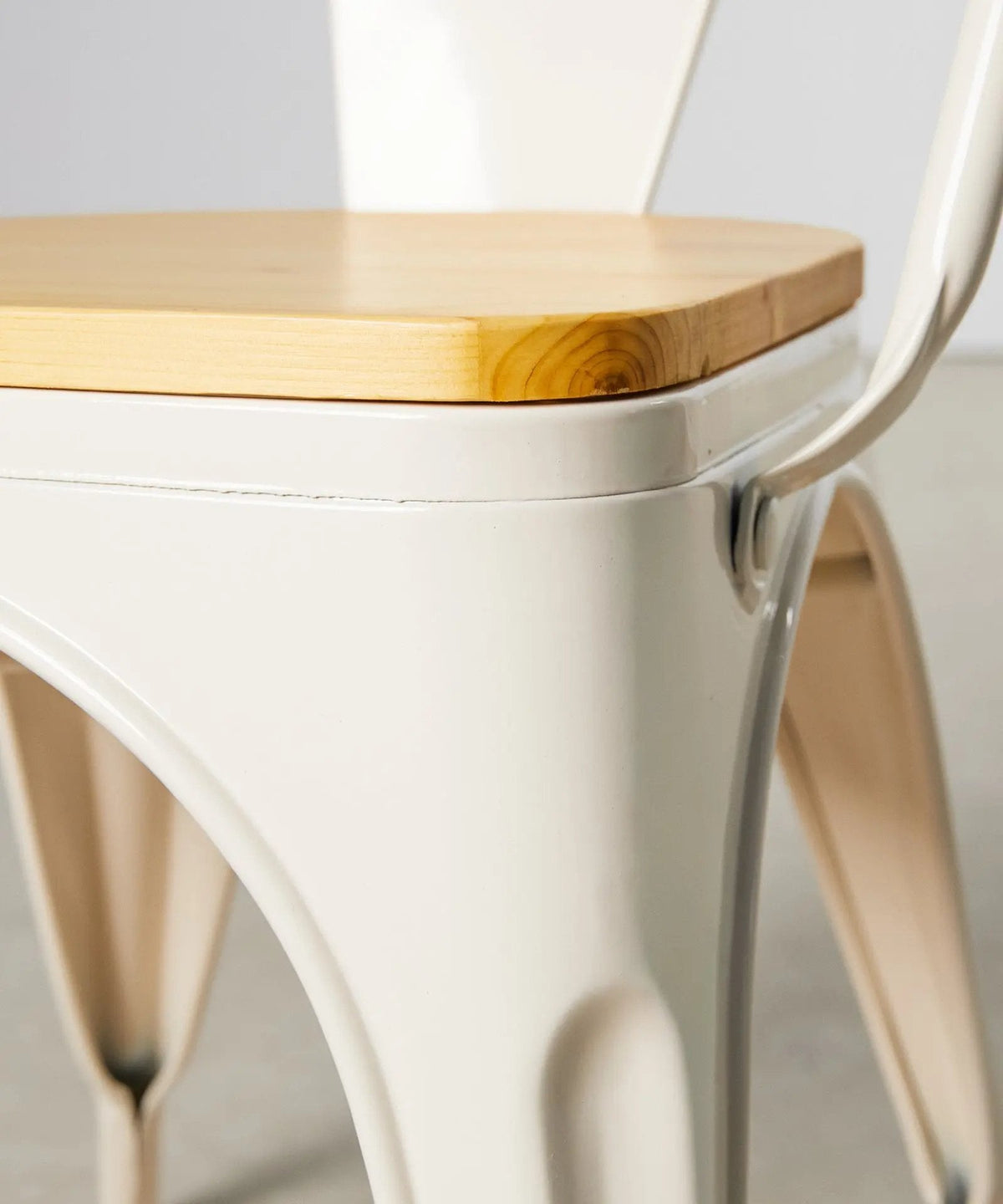 Chaise de Salle à Manger en Métal et Bois Tolik Wood
