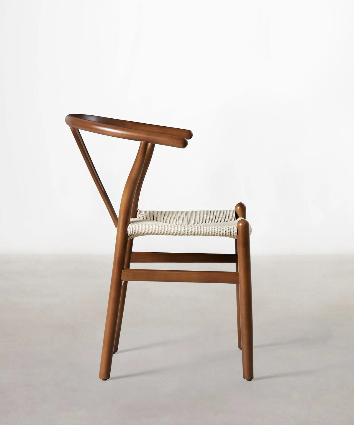 Chaise en bois et corde tressée Uish