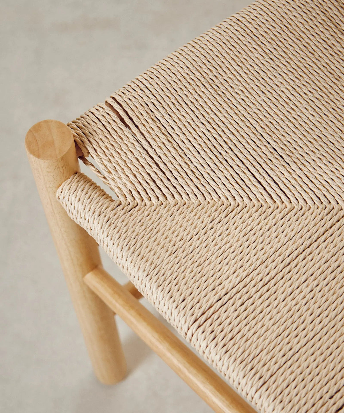 Chaise de salle à manger en bois et corde tressée Alba