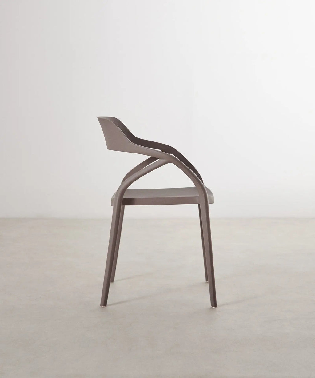 Chaise en polypropylène avec accoudoirs Grace