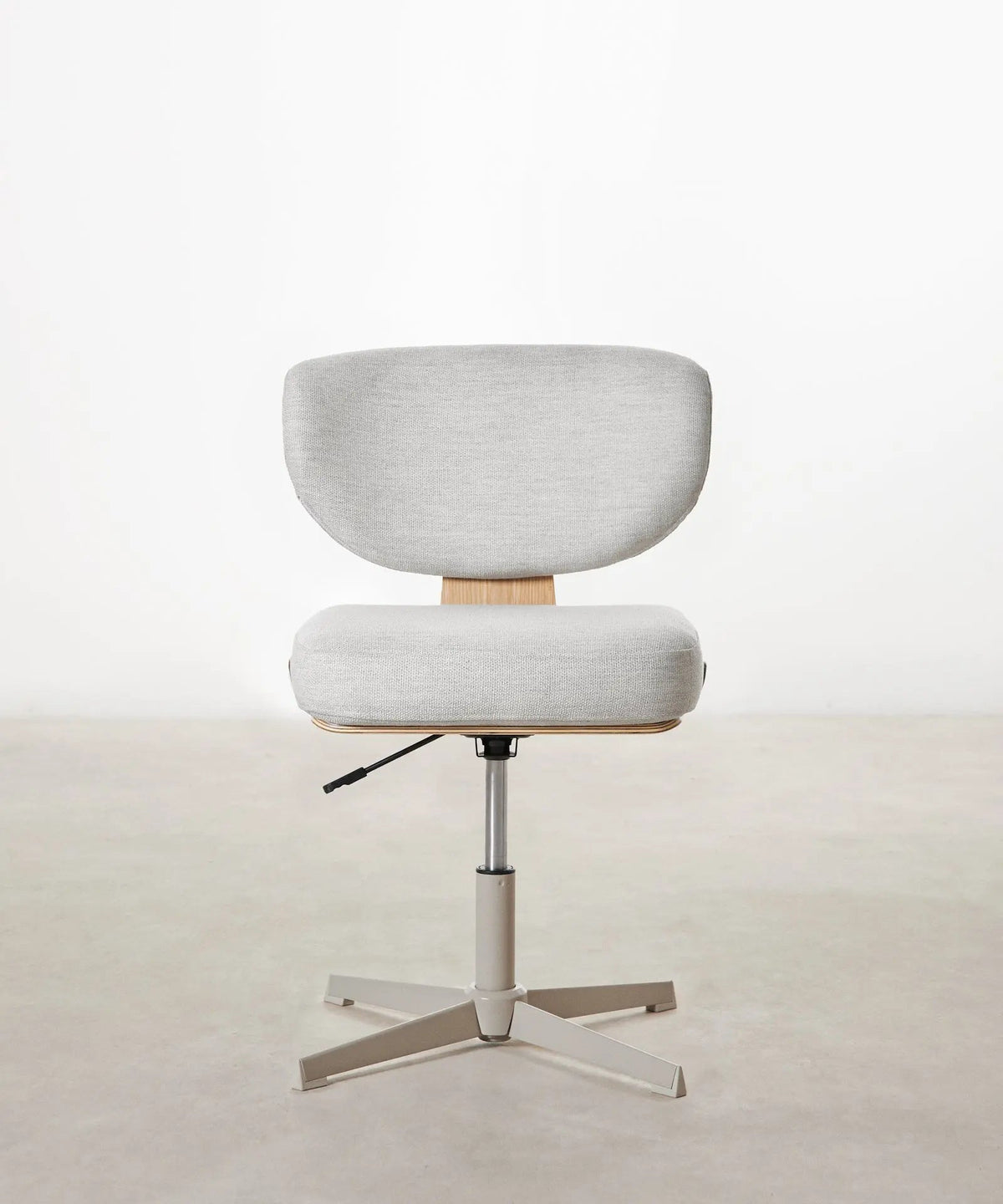 Chaise de bureau en tissu et bois Lexa