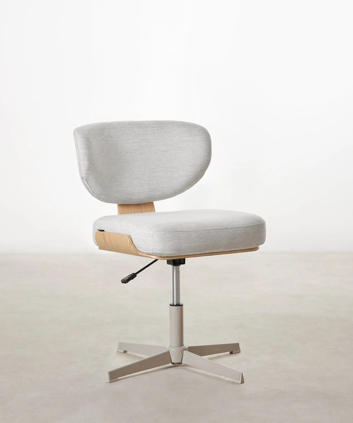 Chaise de bureau en tissu et bois Lexa