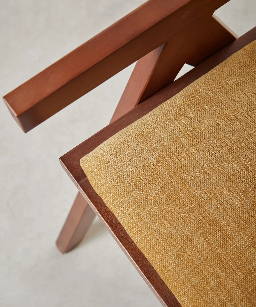 Chaise de salle à manger en bois, rotin et tissu Pauline Arms Color Edition