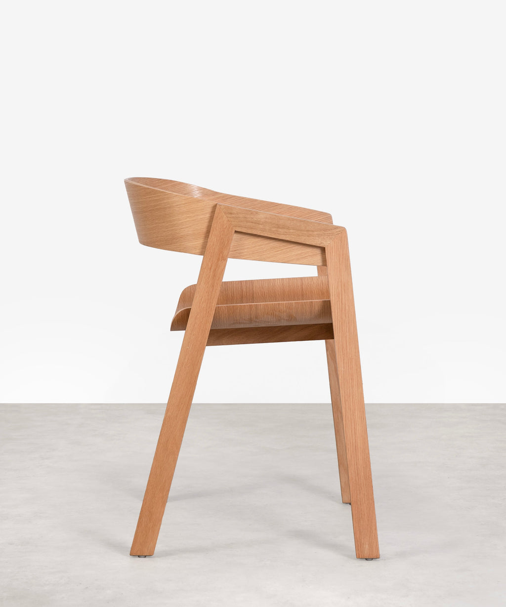 Chaise de salle à manger en bois avec accoudoirs Bella