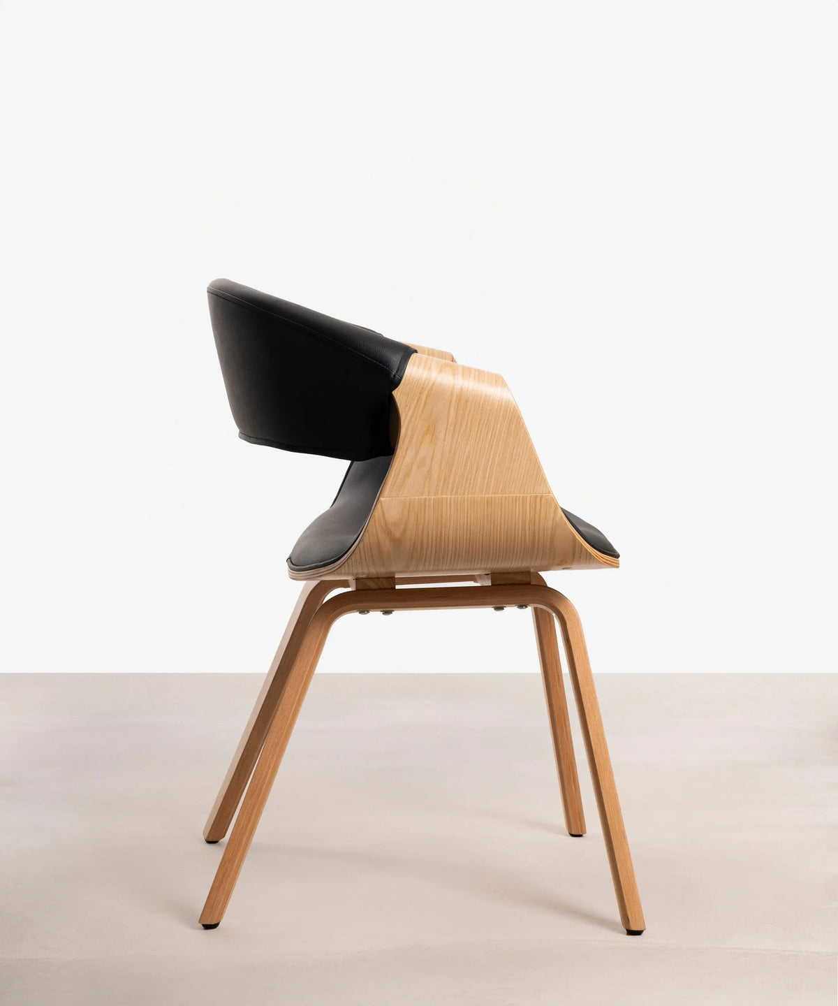 Chaise de salle à manger en bois et similicuir Binsa