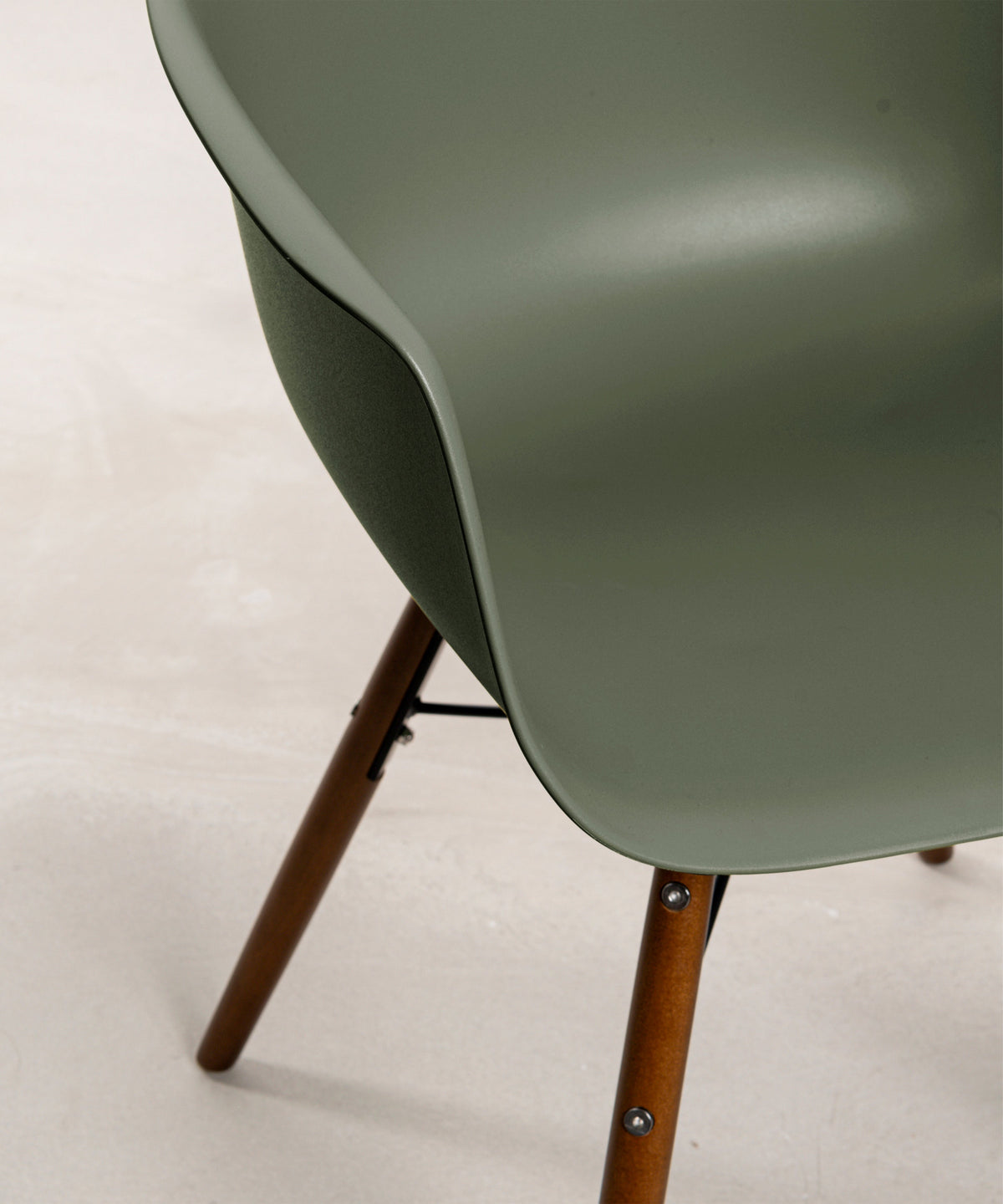 Chaise en Polypropylène et Bois avec Accoudoirs Elon Arms - Special Edition