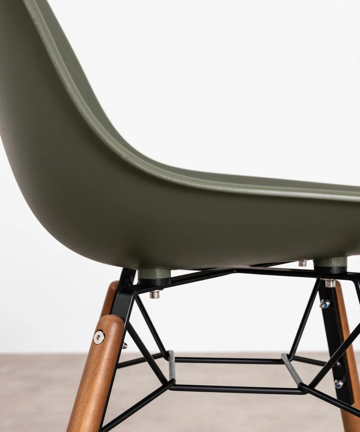 Chaise de salle à manger en polypropylène et bois Elon - Special Edition