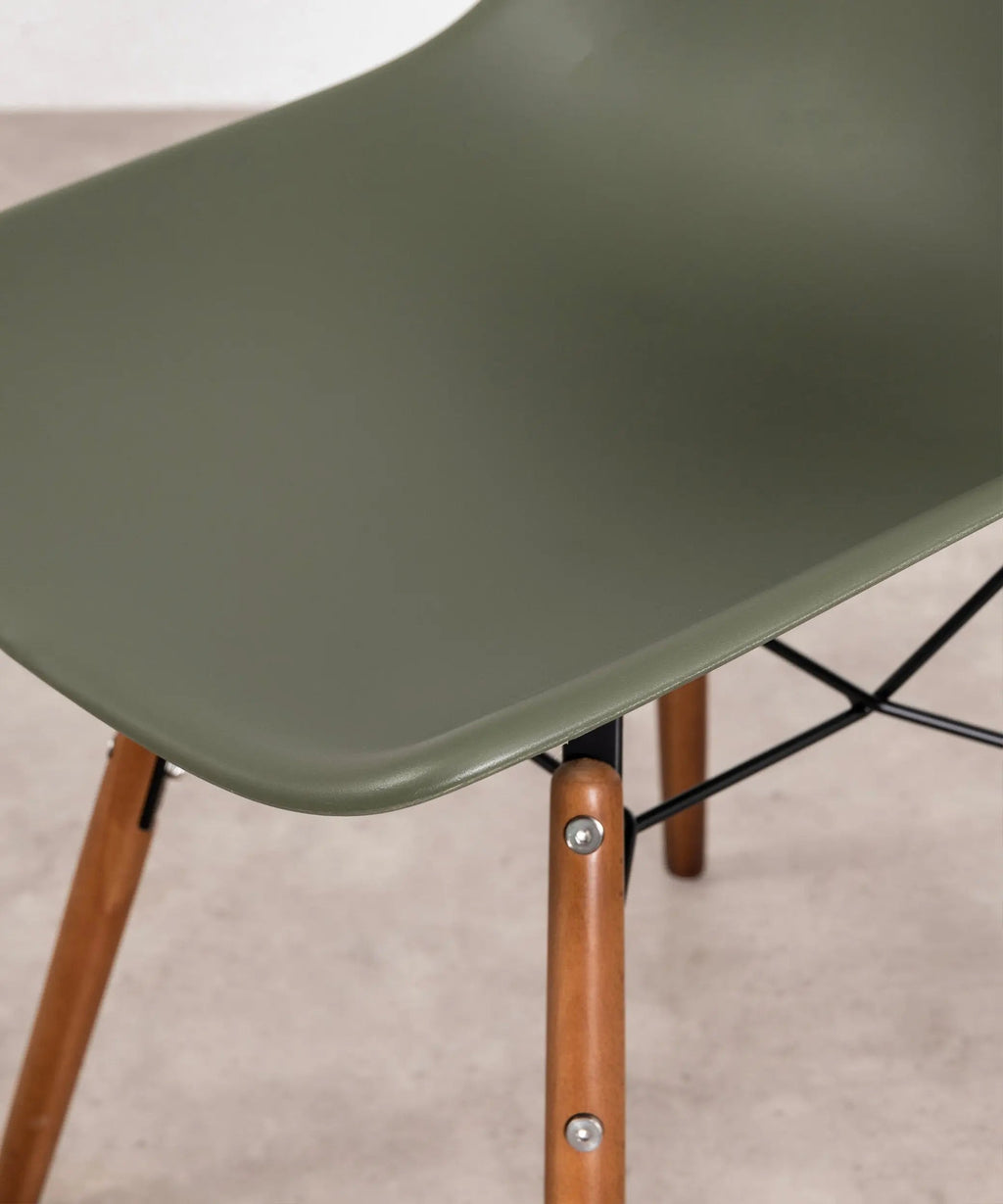 Chaise de salle à manger en polypropylène et bois Elon - Special Edition