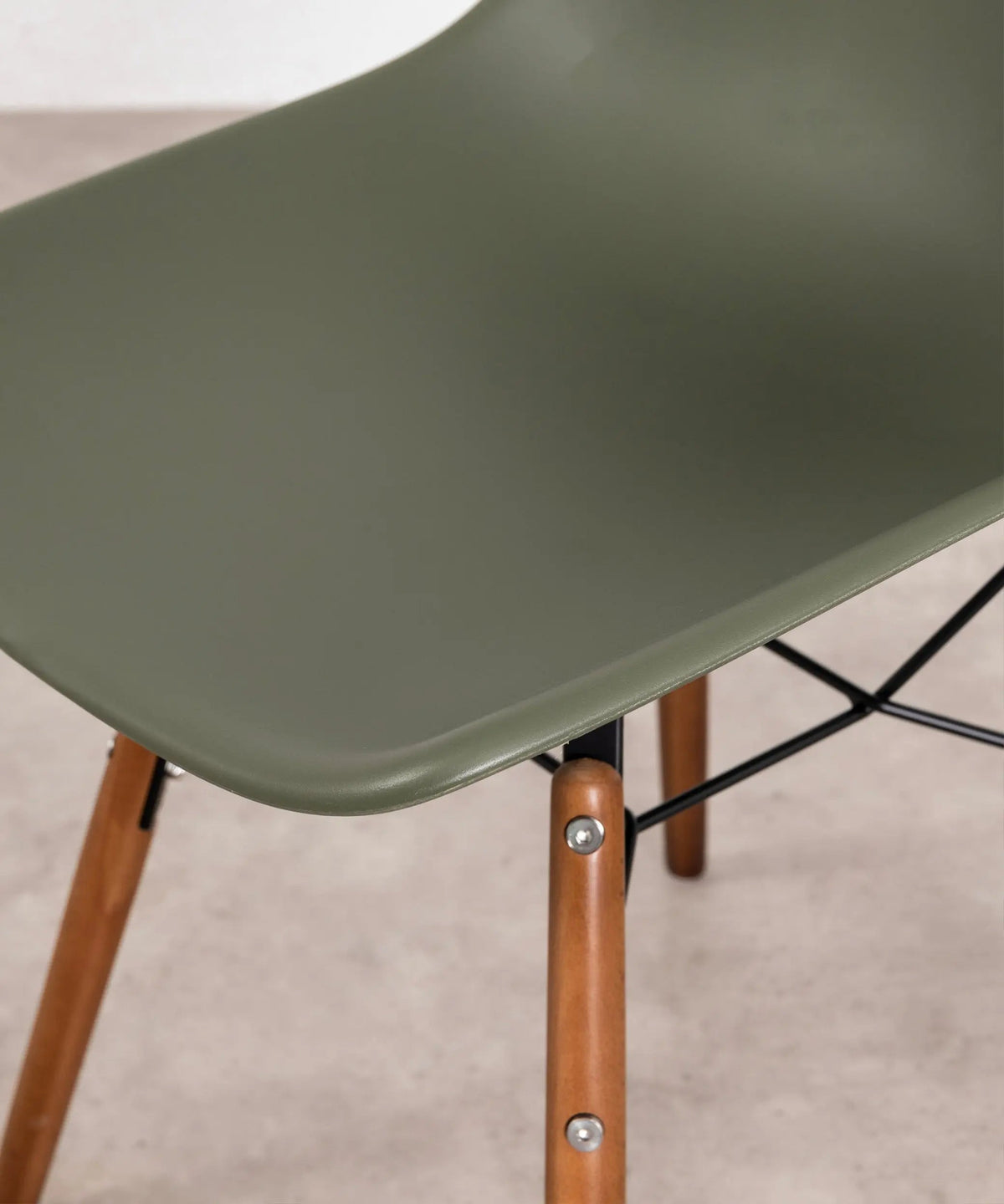Chaise de salle à manger en polypropylène et bois Elon - Special Edition