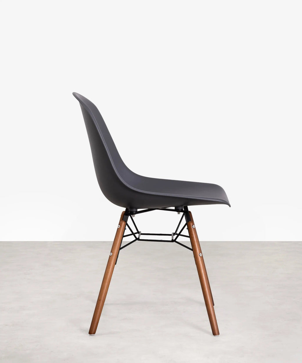 Chaise de salle à manger en polypropylène et bois Elon - Special Edition