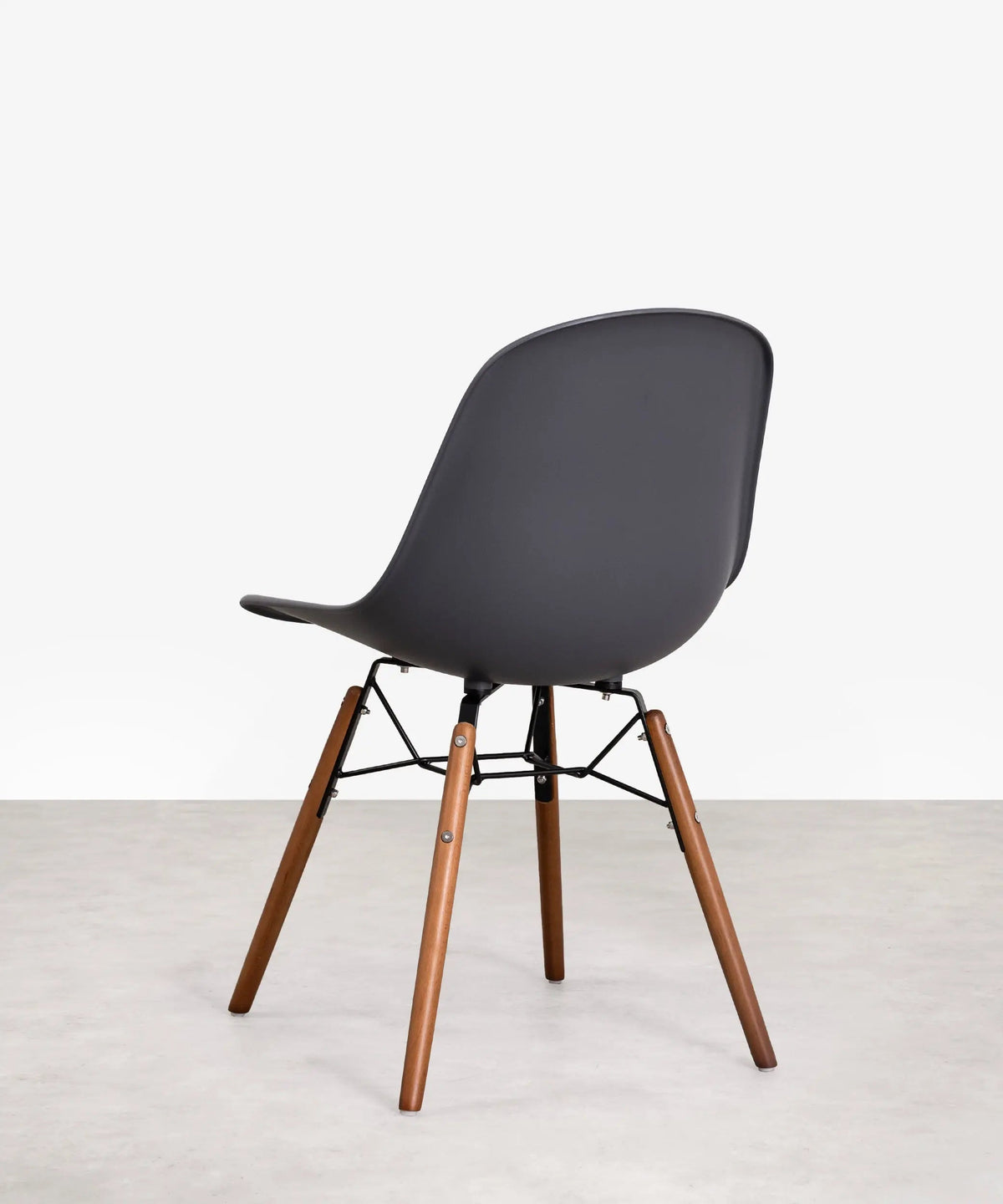 Chaise de salle à manger en polypropylène et bois Elon - Special Edition