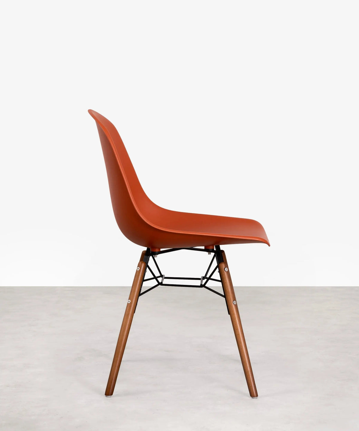 Chaise de salle à manger en polypropylène et bois Elon - Special Edition