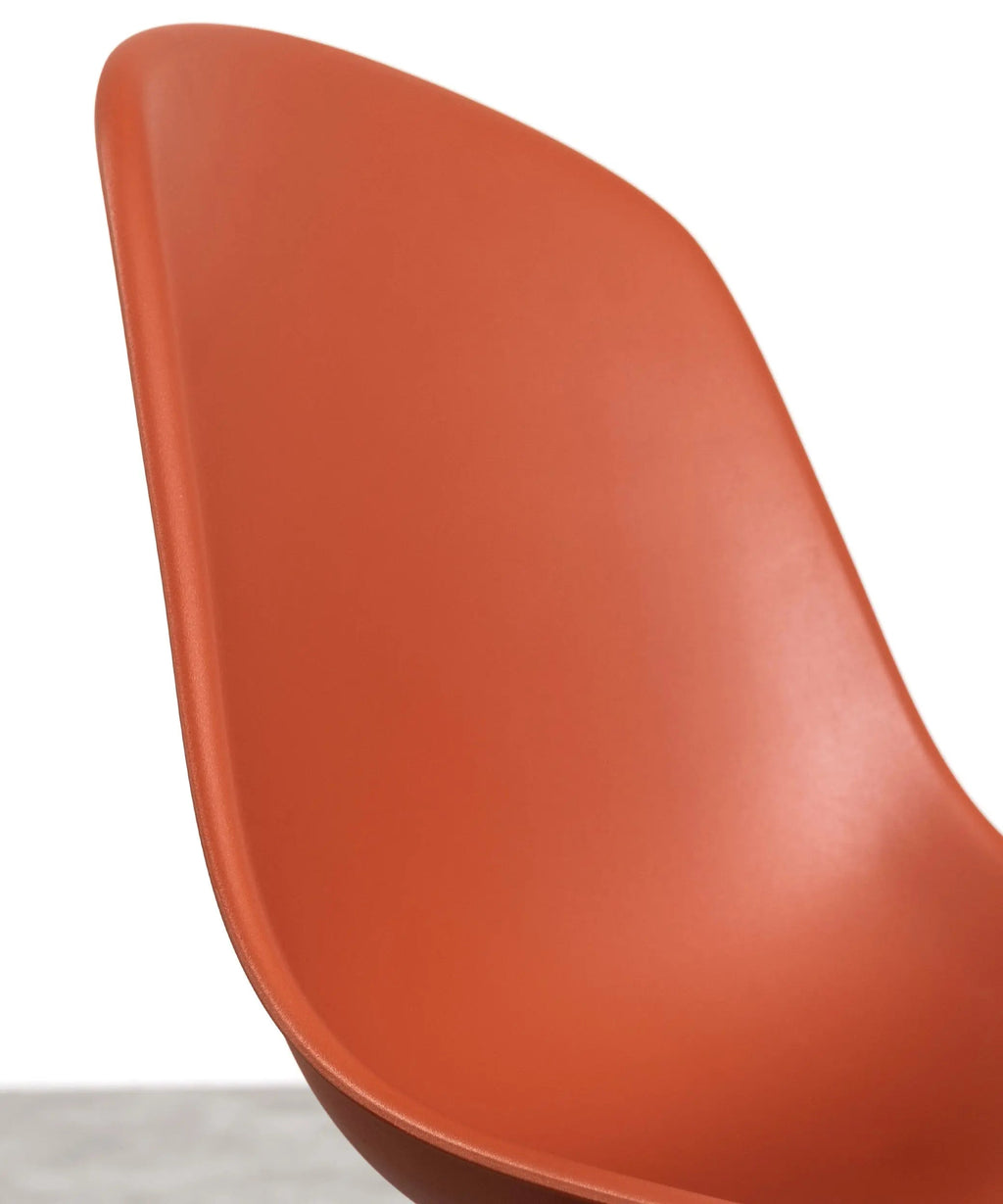 Chaise de salle à manger en polypropylène et bois Elon - Special Edition