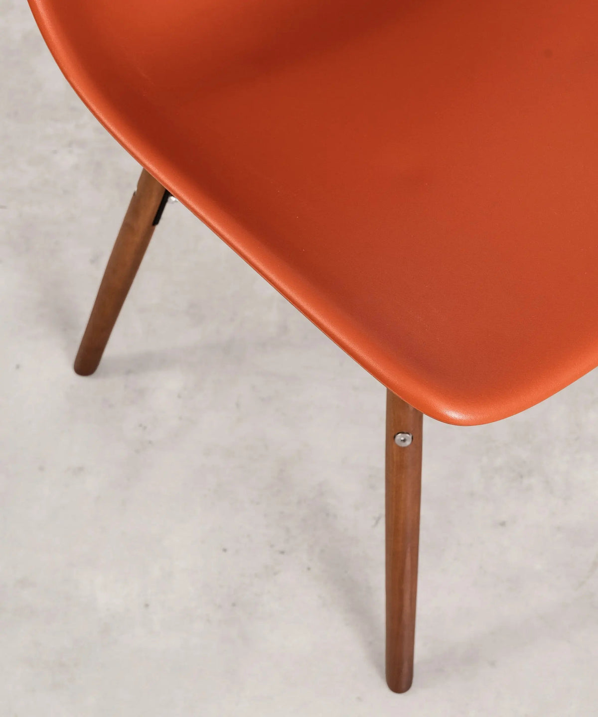 Chaise de salle à manger en polypropylène et bois Elon - Special Edition
