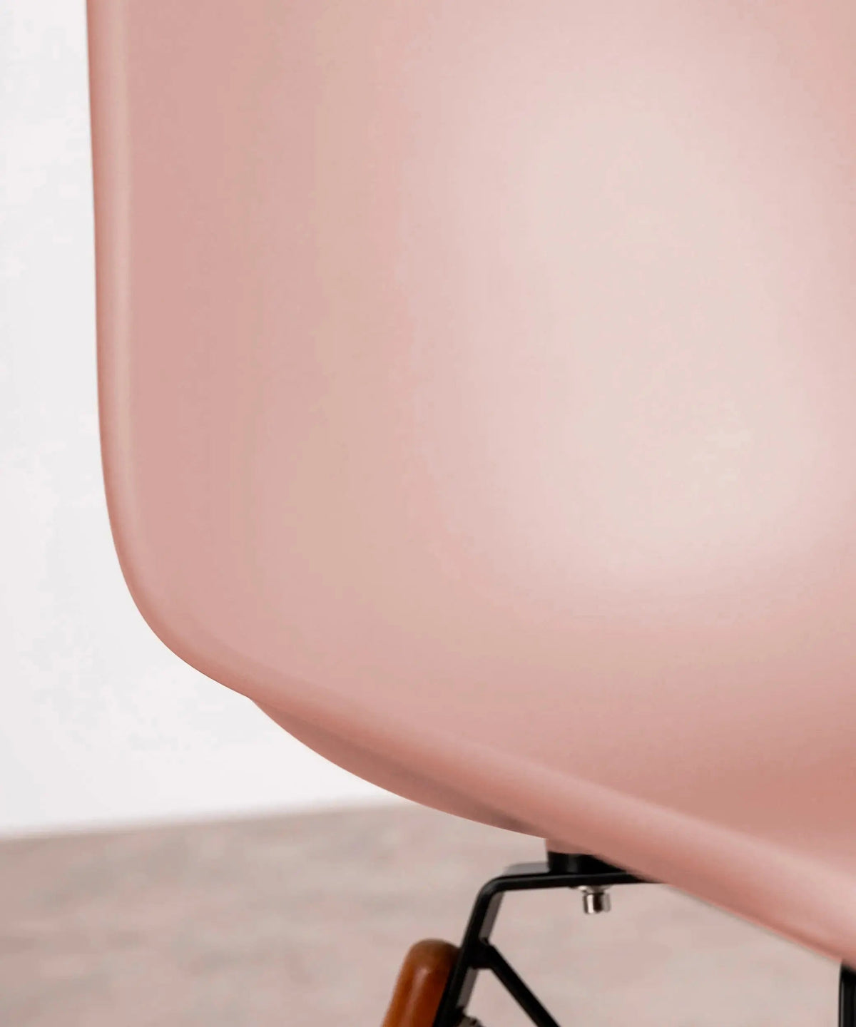 Chaise en Polypropylène et Bois avec Accoudoirs Elon Arms - Special Edition