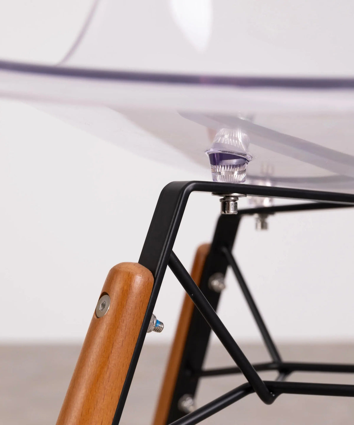 Chaise de salle à manger en polycarbonate et bois Elon Transparent