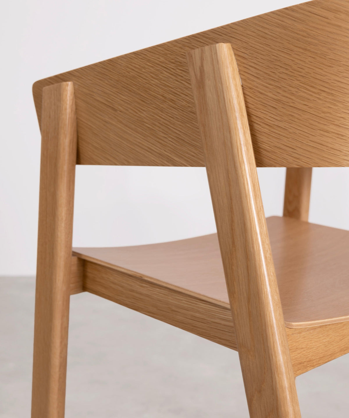 Chaise de salle à manger en bois avec accoudoirs Isabella