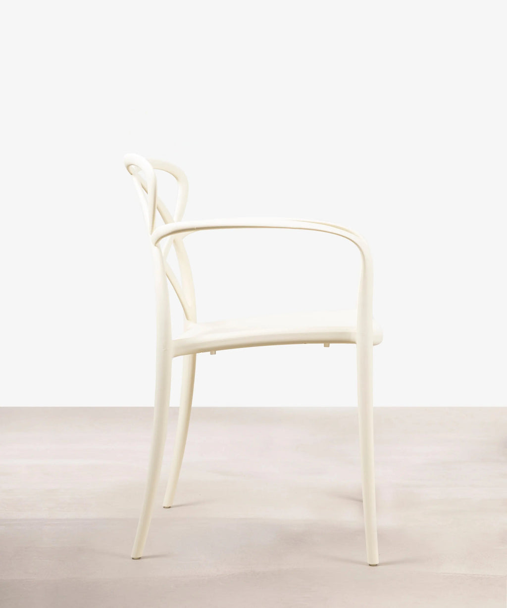 Chaise en polypropylène avec accoudoirs Maestro Arms