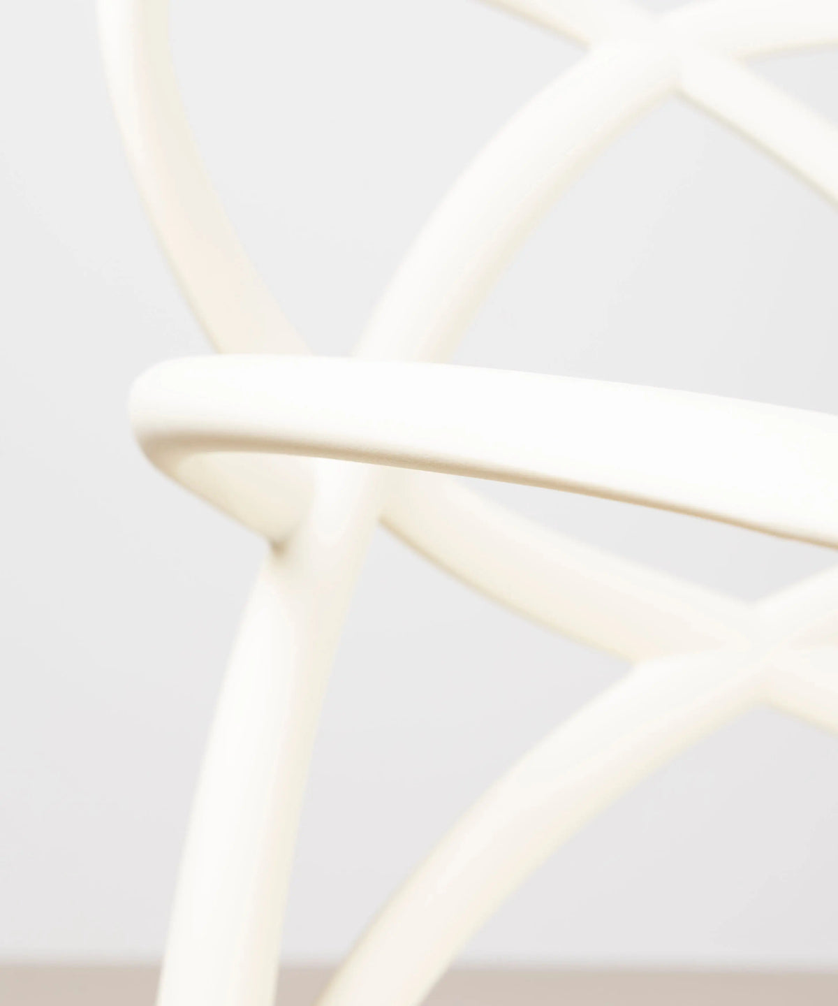 Chaise en polypropylène avec accoudoirs Maestro Arms