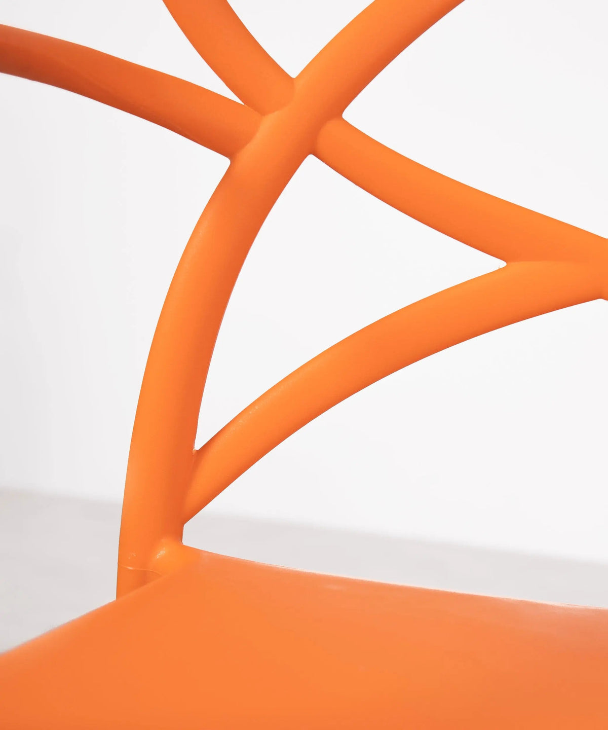 Chaise en polypropylène avec accoudoirs Maestro Arms