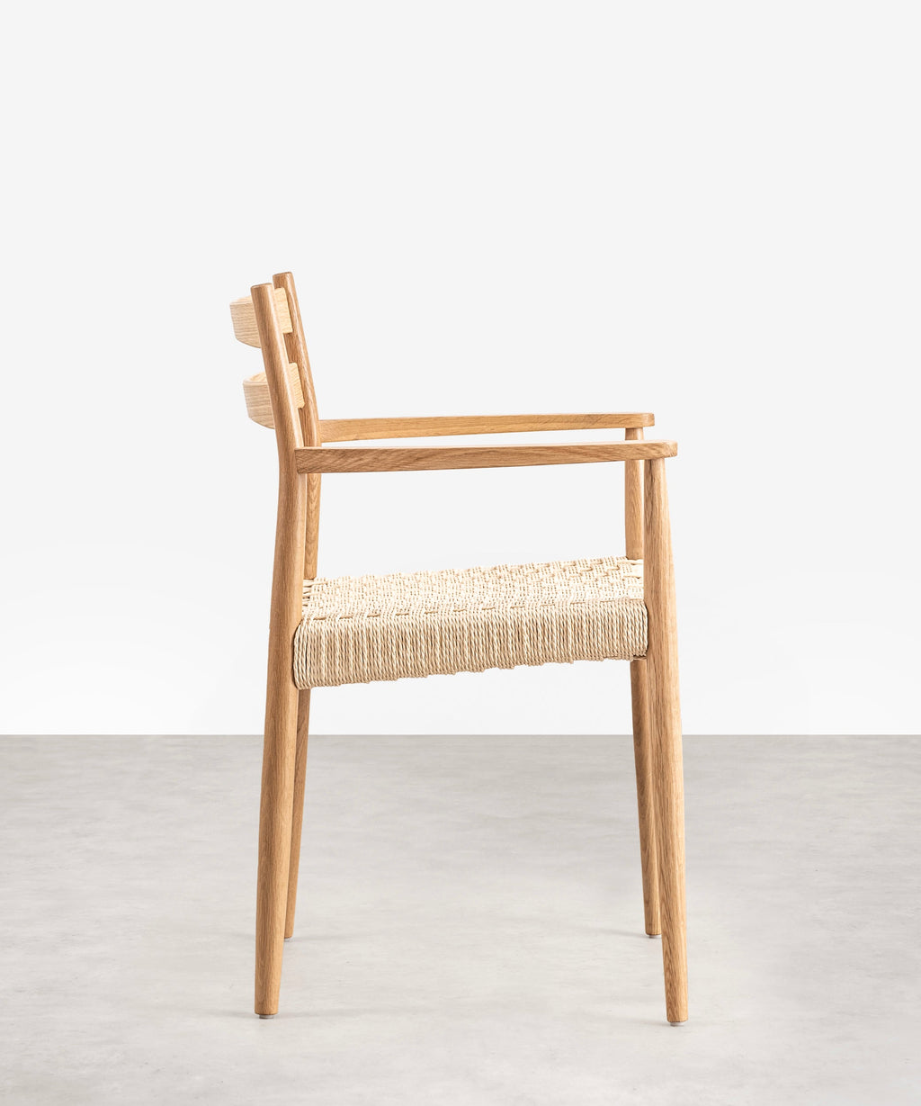 Chaise de salle à manger en bois et corde tressée Nona Arms