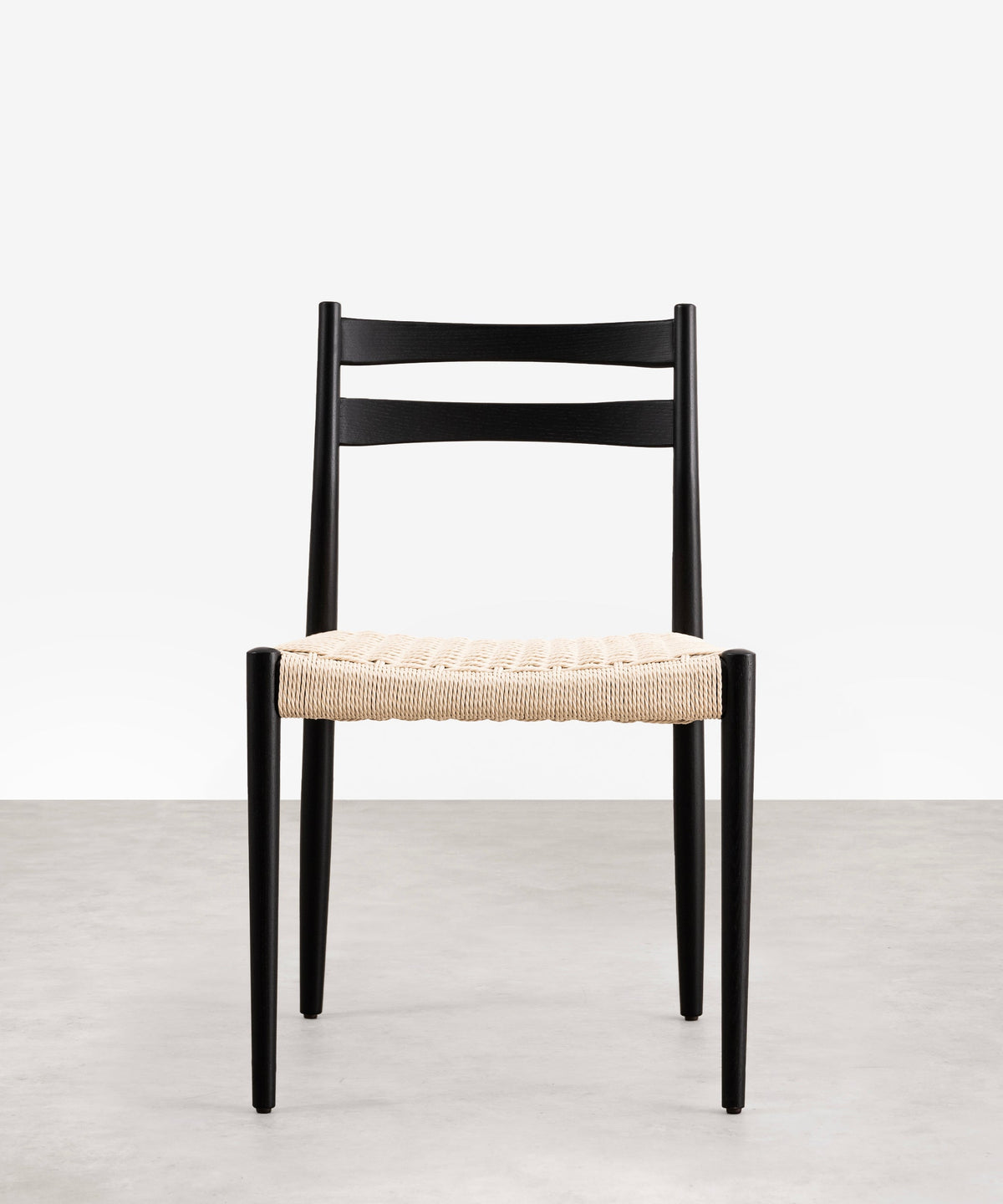 Chaise de salle à manger en bois et corde tressée Nona