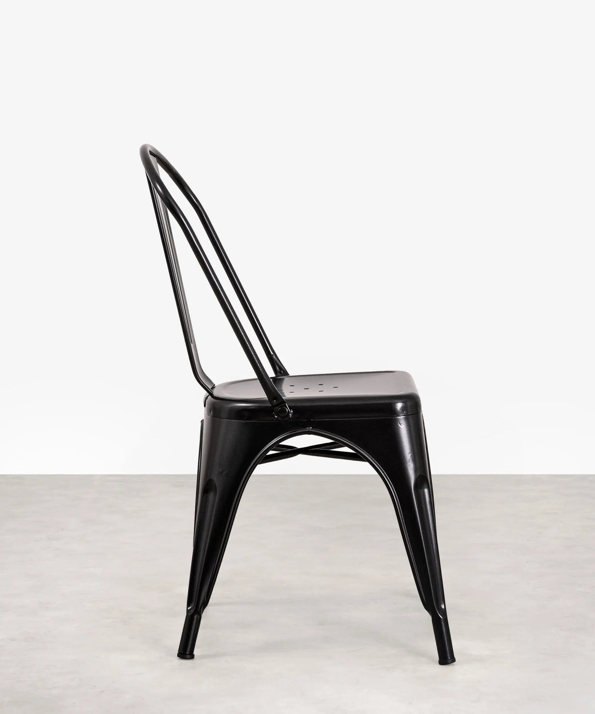 Chaise de salle à manger en métal Tolik