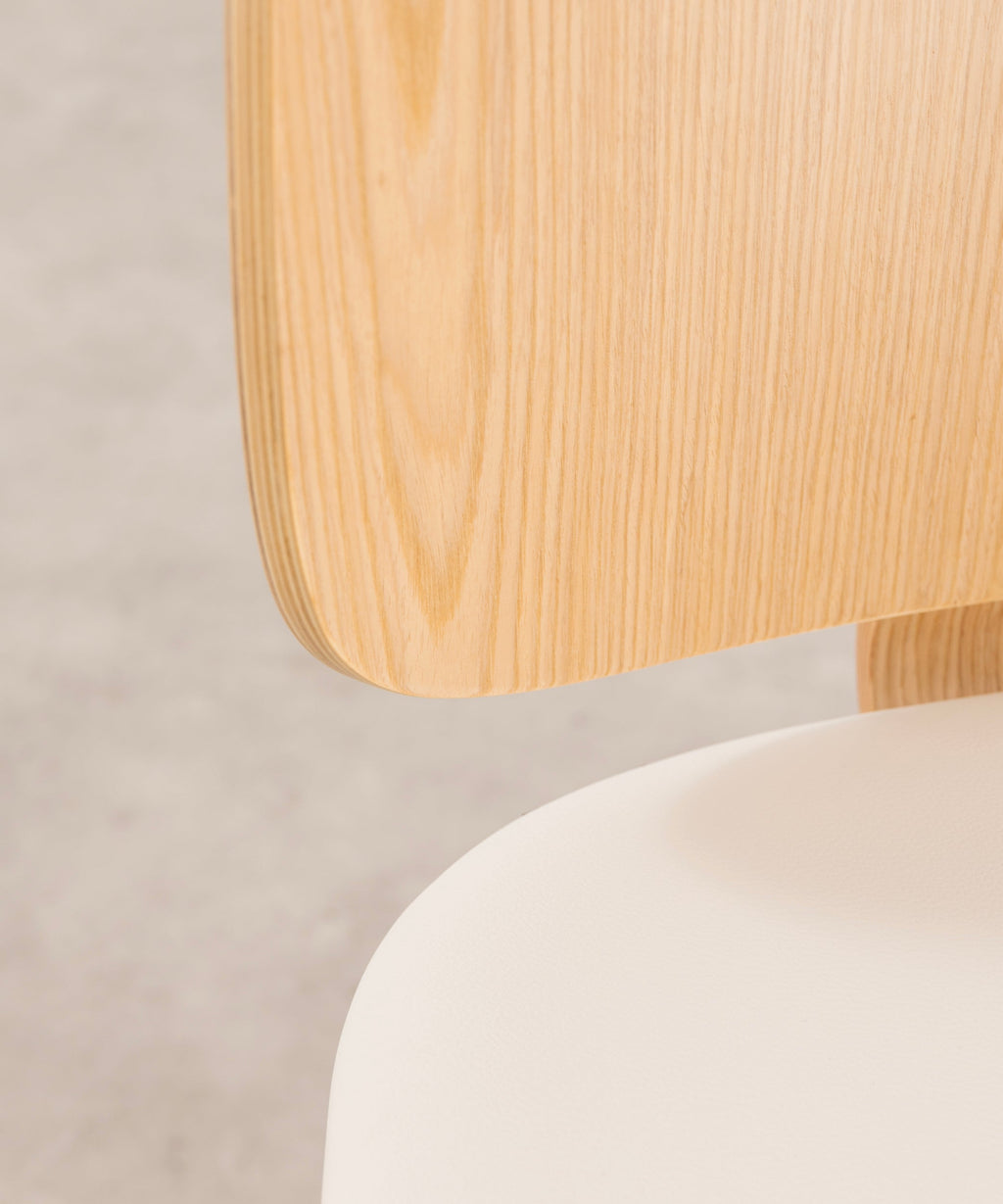 Chaise de salle à manger en bois et similicuir Anouk